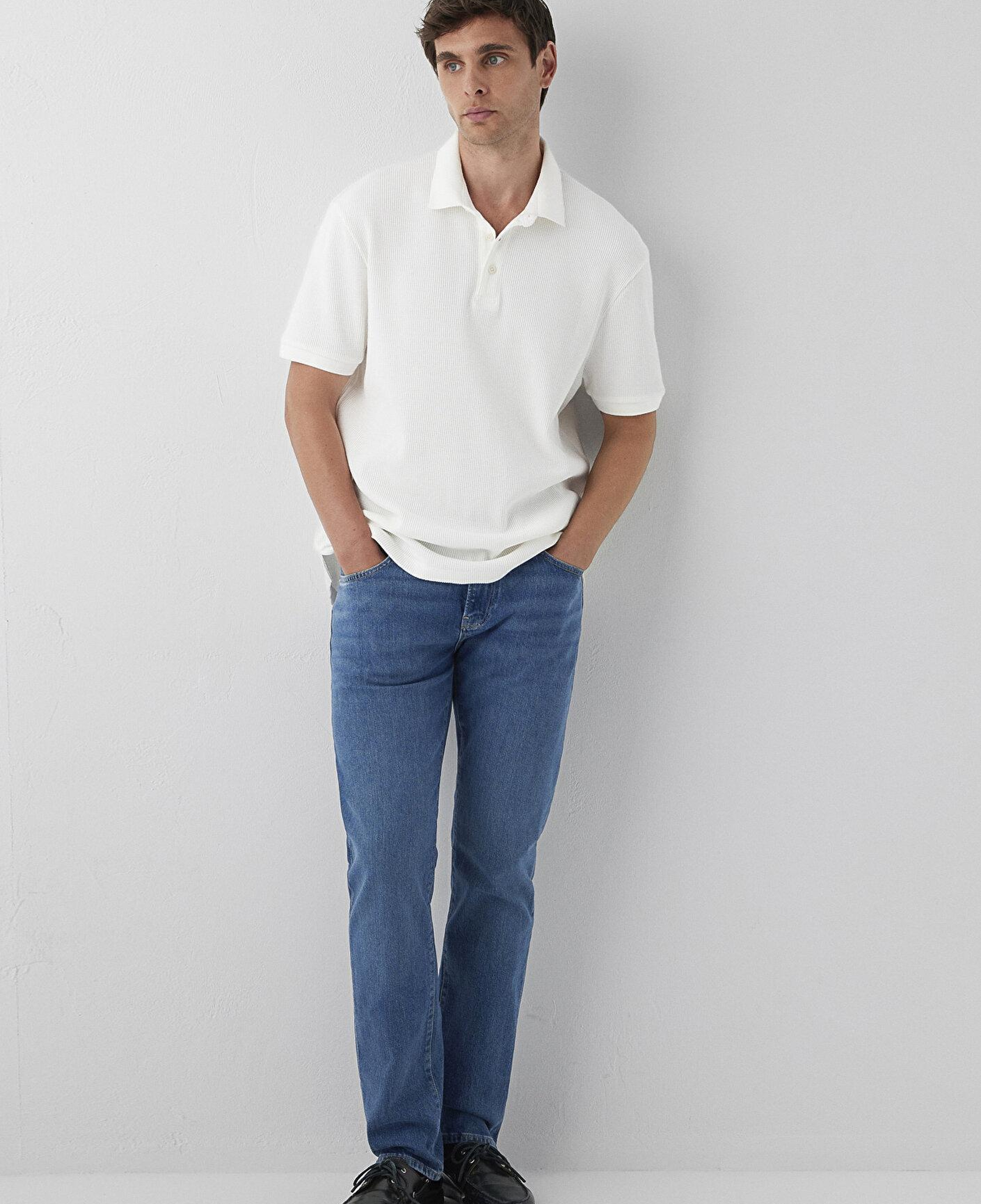 Mavi Dokulu Beyaz Polo Tişört Regular Fit / Normal Kesim 0612824-70057