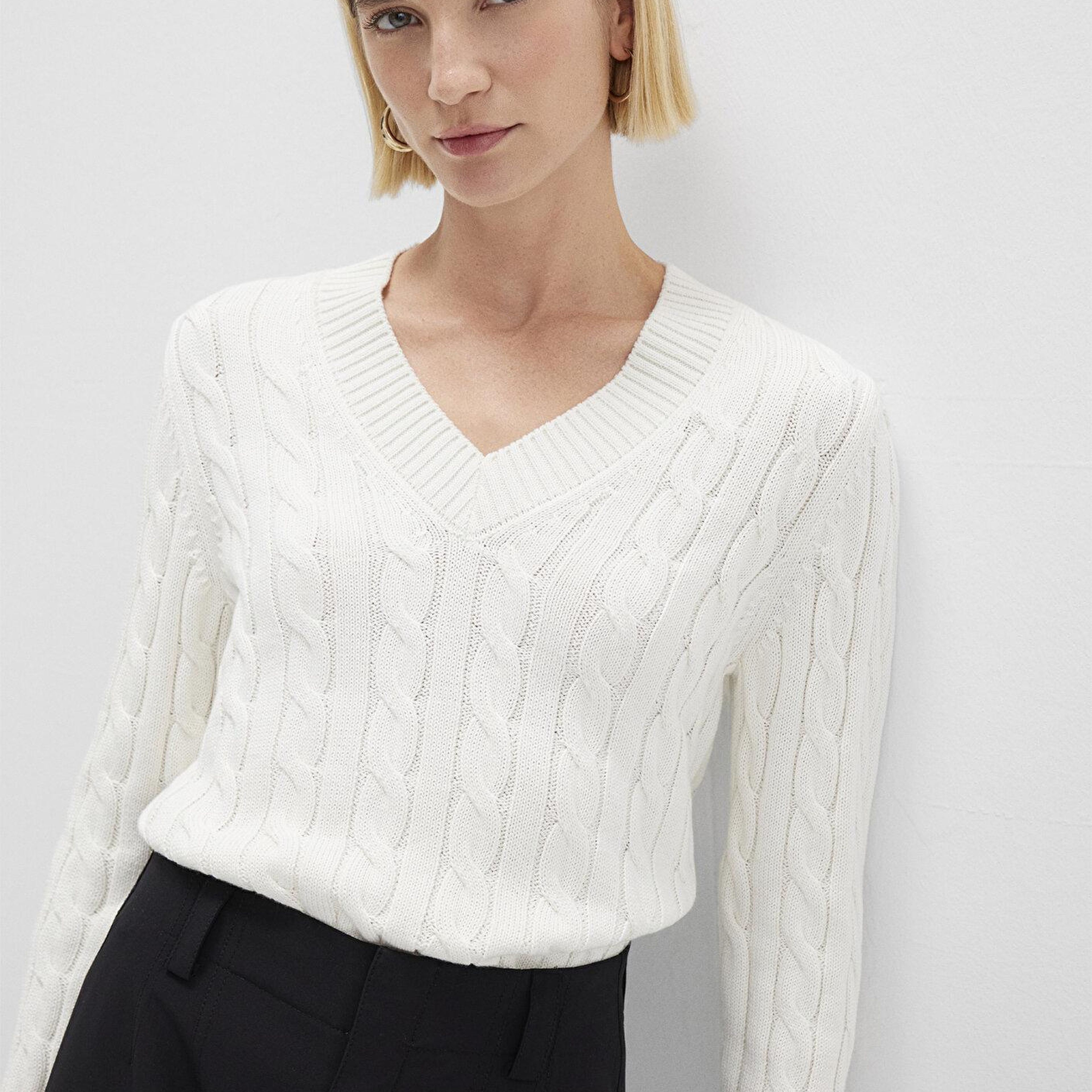 Mavi İpek Karışımlı V Yaka Ekru Kazak Slim Fit / Dar Kesim 1710720-70057