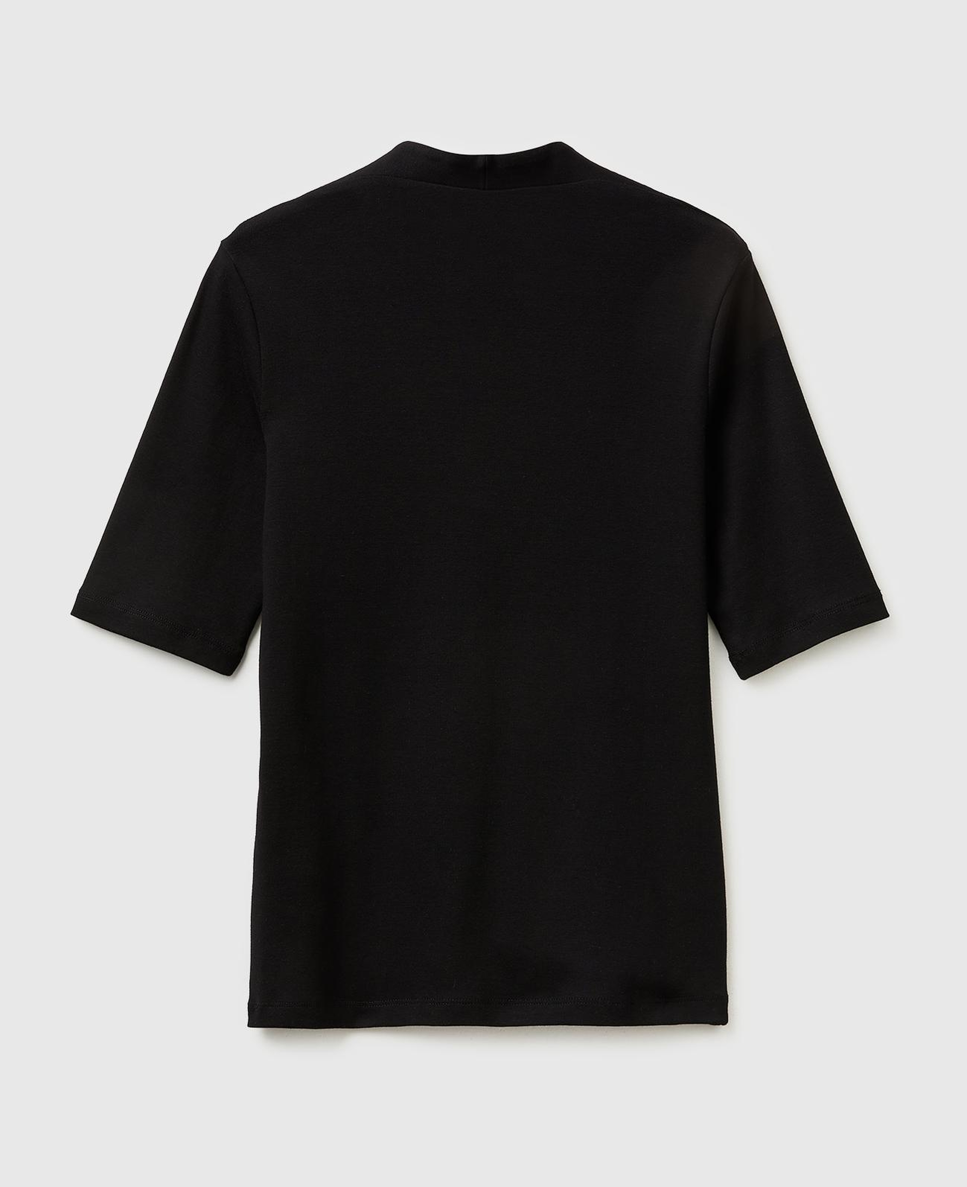 Kadın Siyah %100 Pamuk Yarım Kollu Derin V Yaka T-Shirt