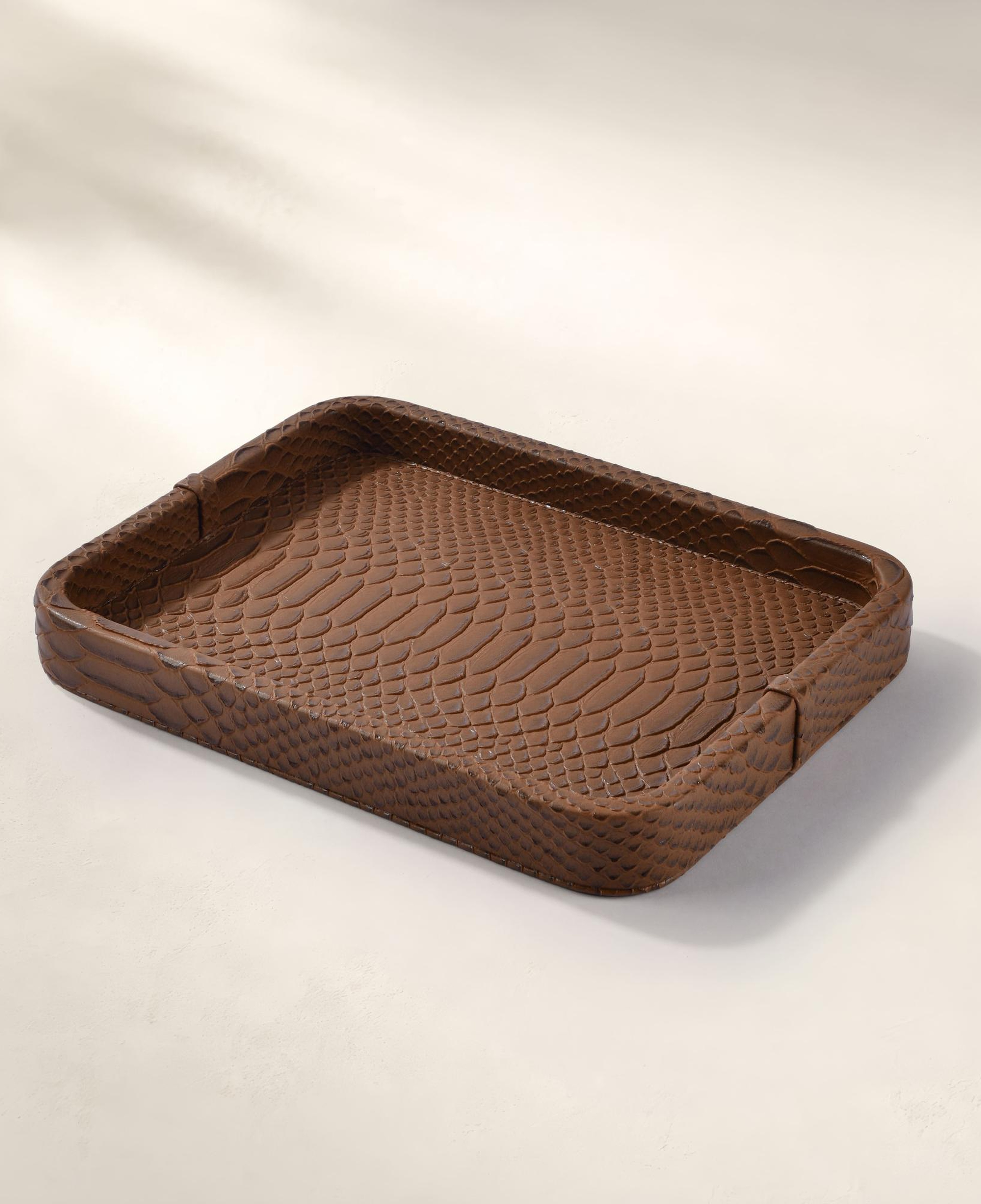 Cleo Krokodil Dekoratif Deri Tepsi Kahverengi 30x23x3 Cm