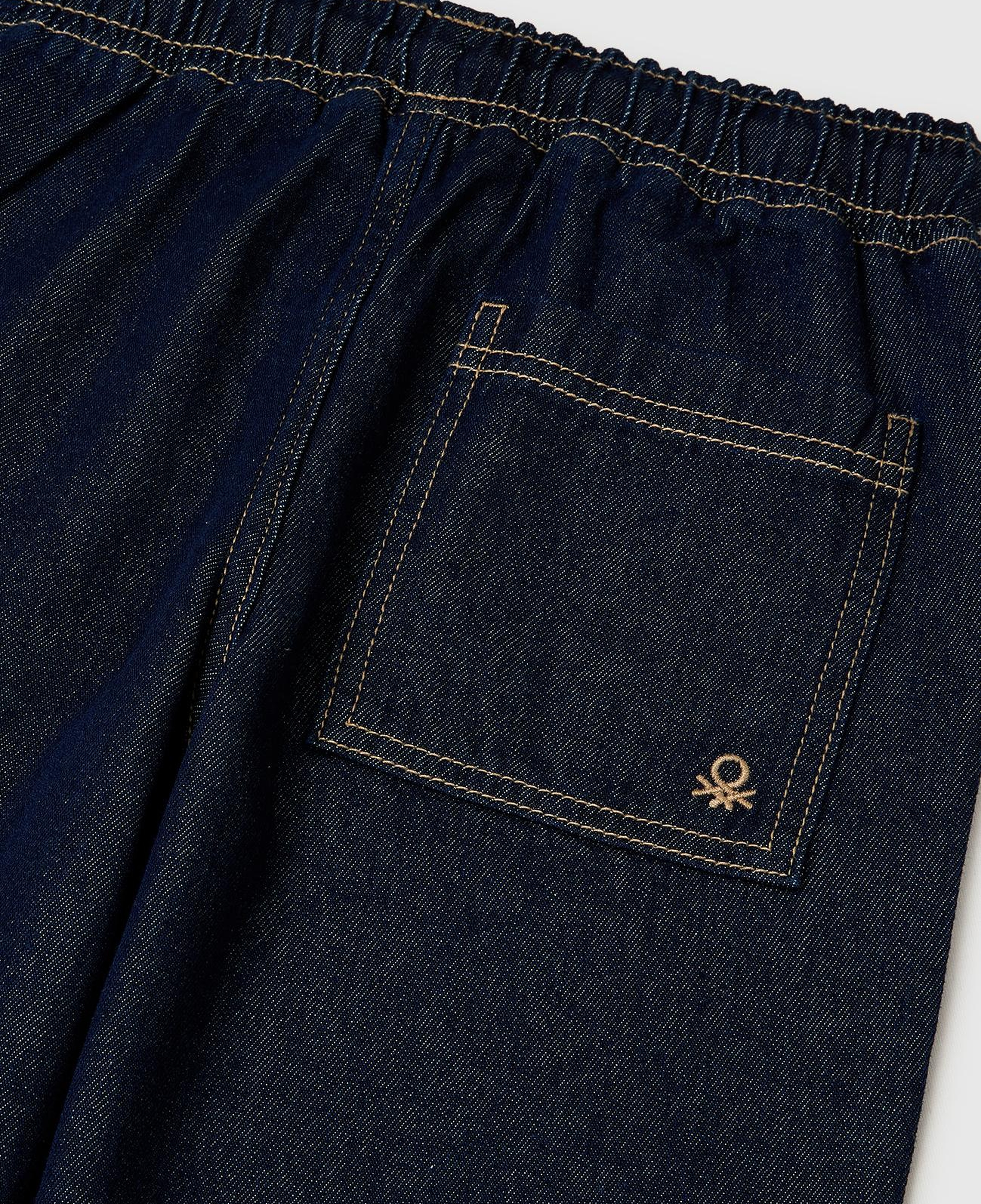 Erkek Çocuk Koyu Denim Beli ve Paçası Büzgülü Denim Pantolon