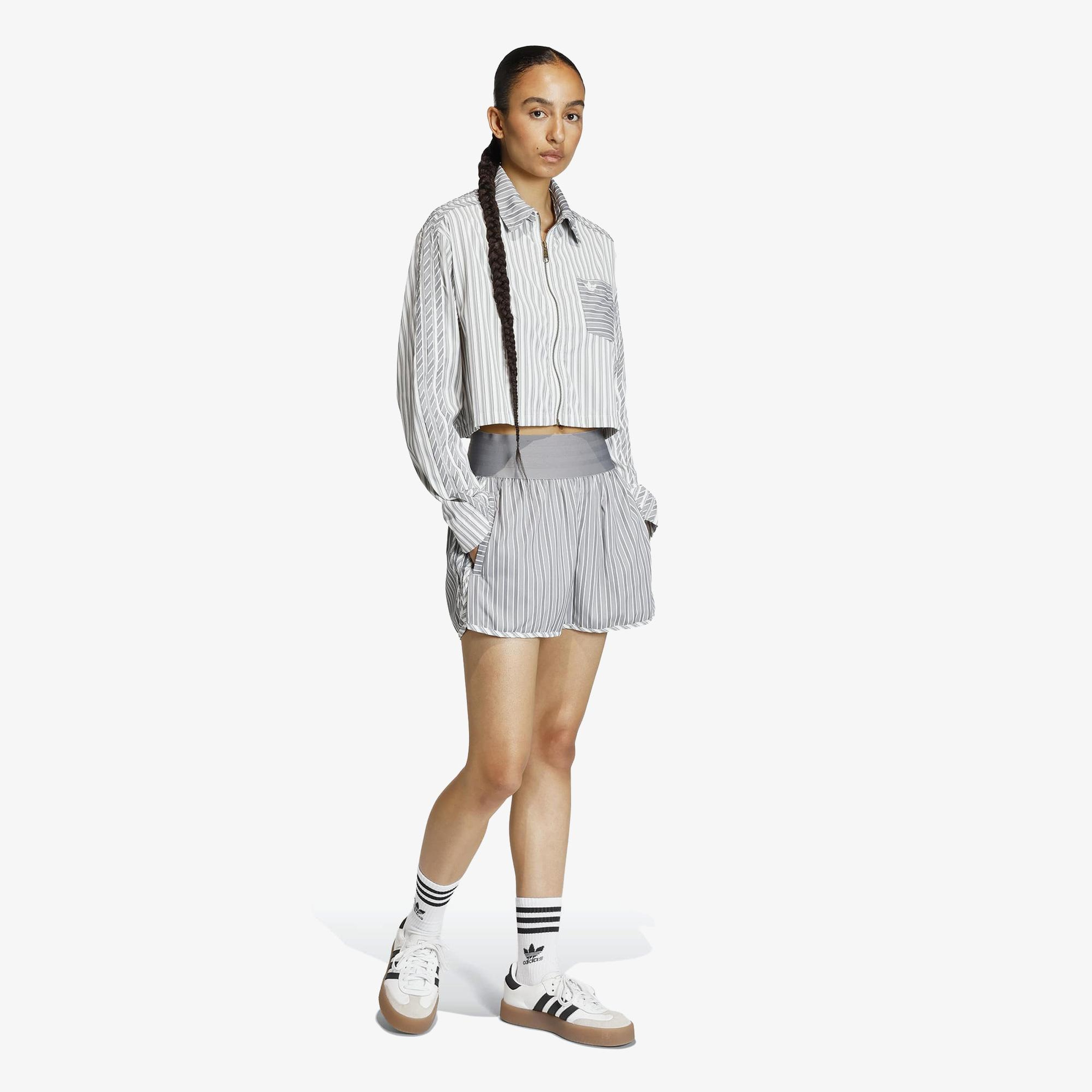 adidas Essentials Kadın Gri Şort