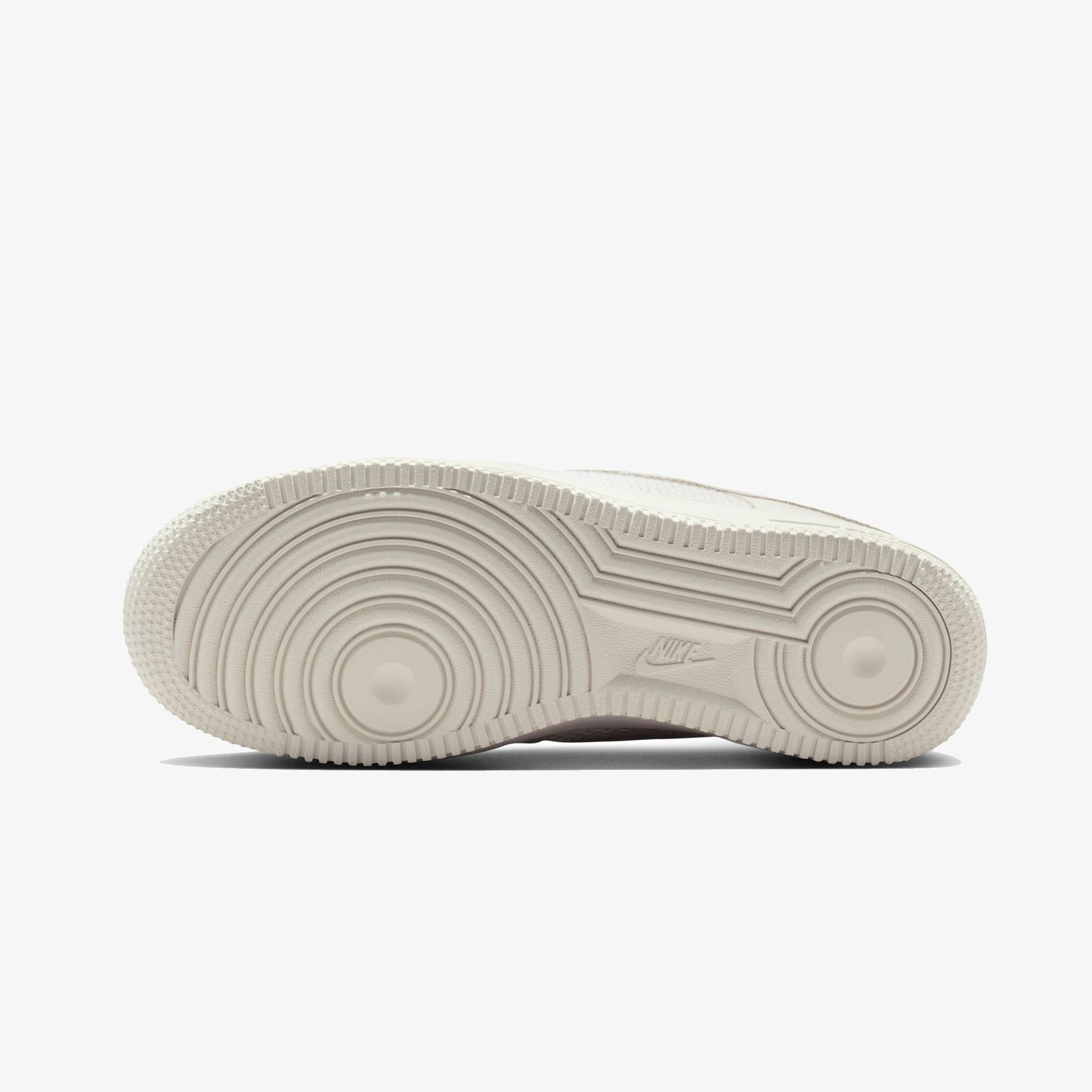 Nike Air Force 1 '07 Kadın Krem Rengi Spor Ayakkabı