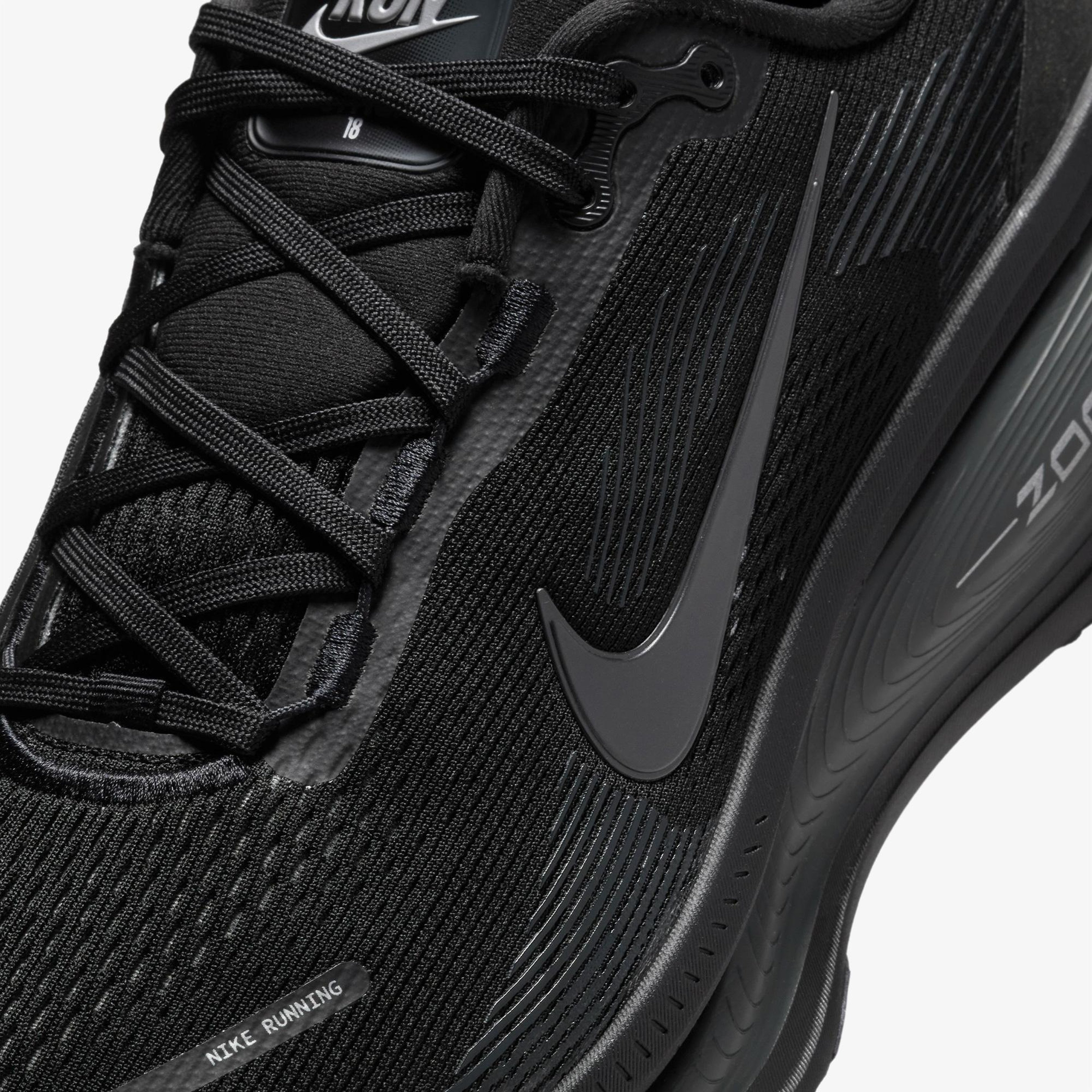Nike Vomero 18 Erkek Siyah Koşu Ayakkabısı