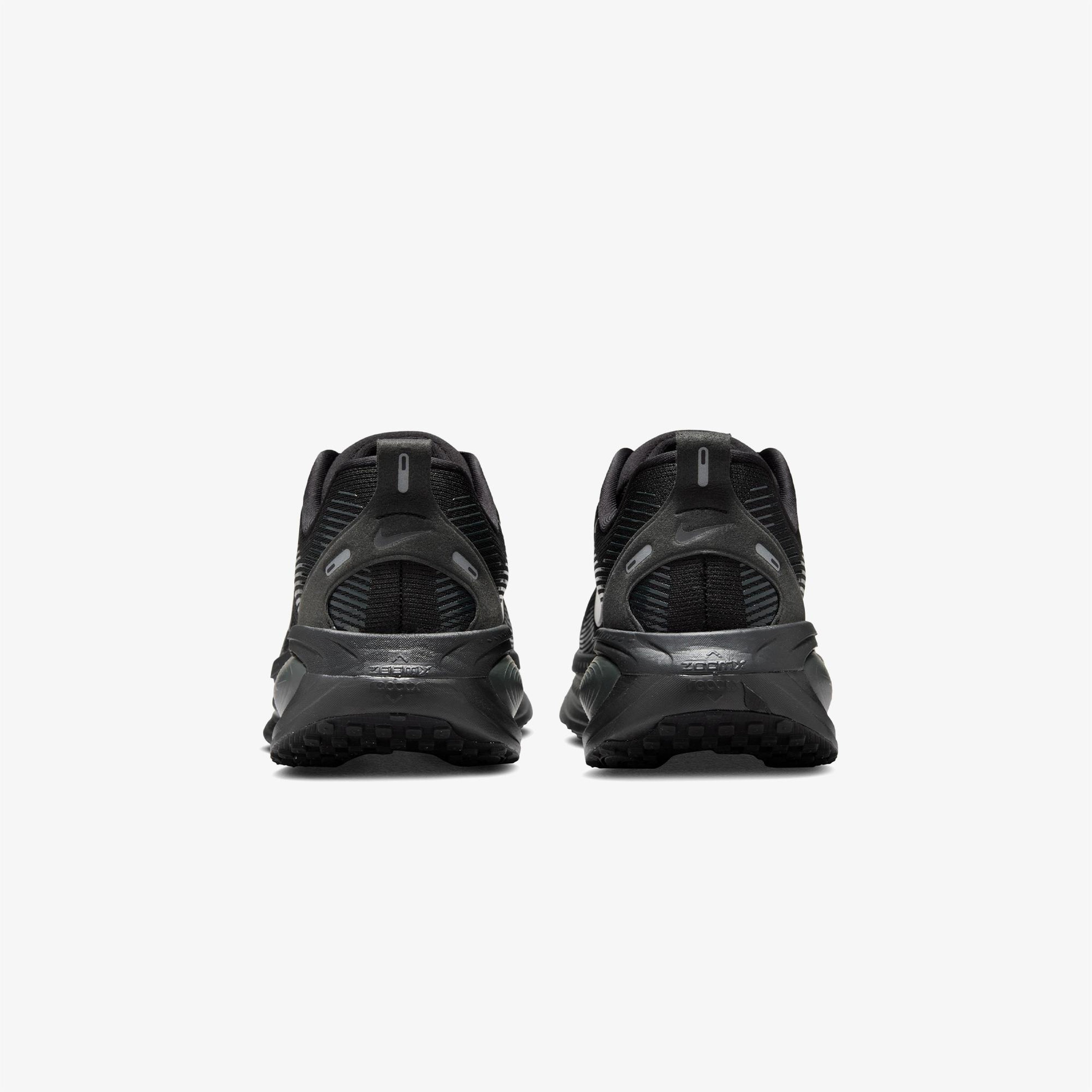 Nike Vomero 18 Erkek Siyah Koşu Ayakkabısı