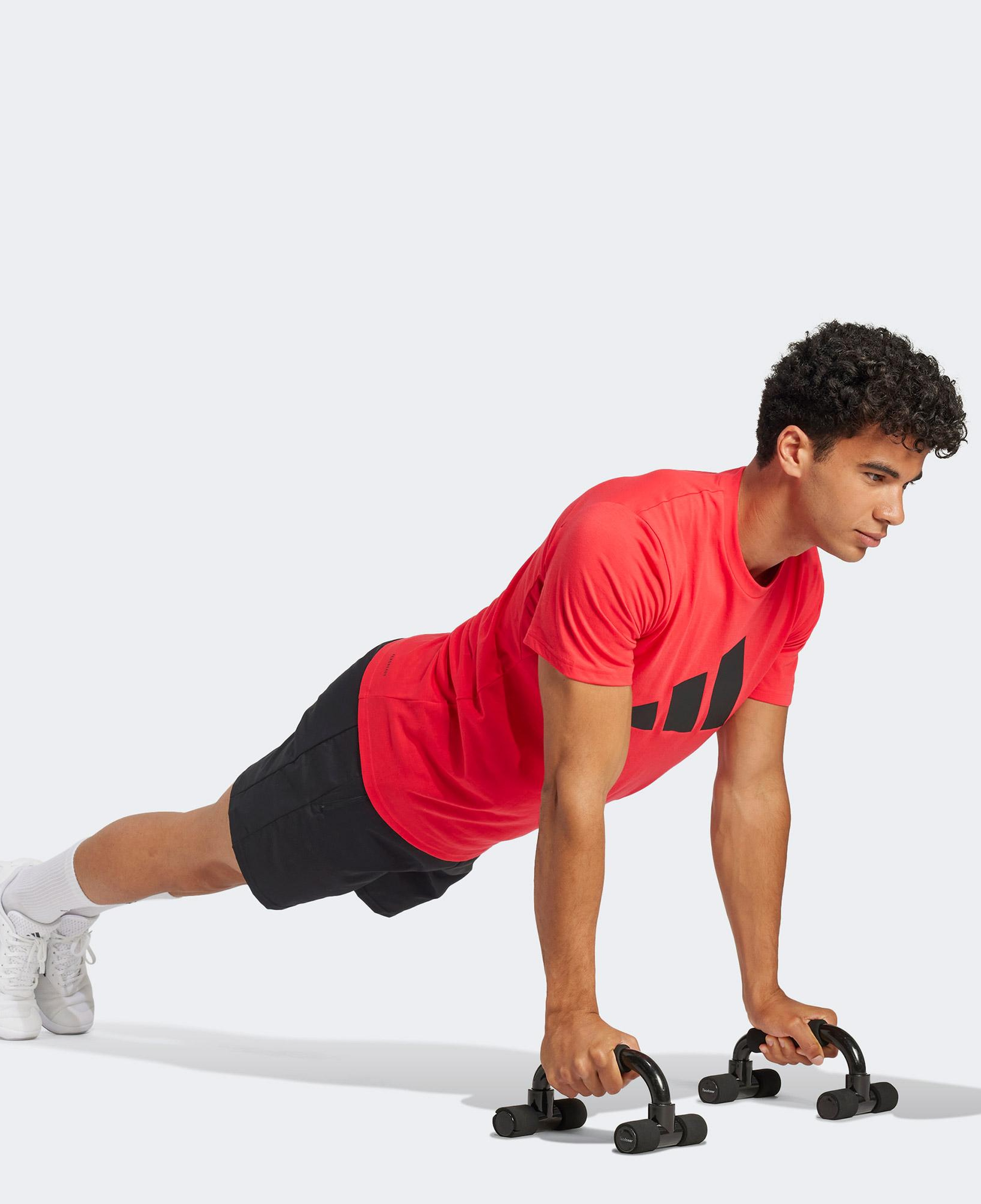 adidas Essentials Feelready Logo Erkek Kırmızı Antrenman T-Shirt