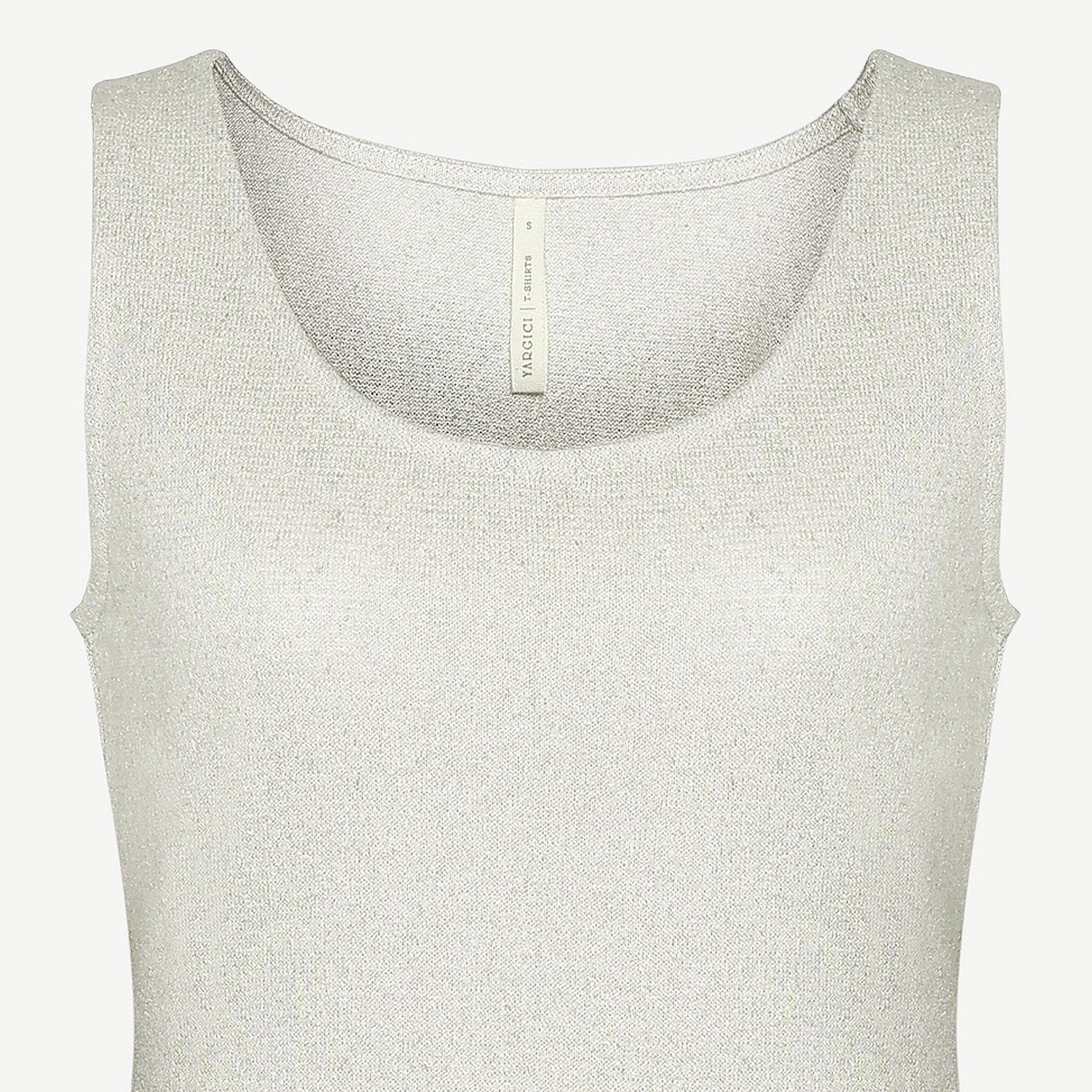 YARGICI Regular Düşük Yaka Yaka Kolsuz T-shirt