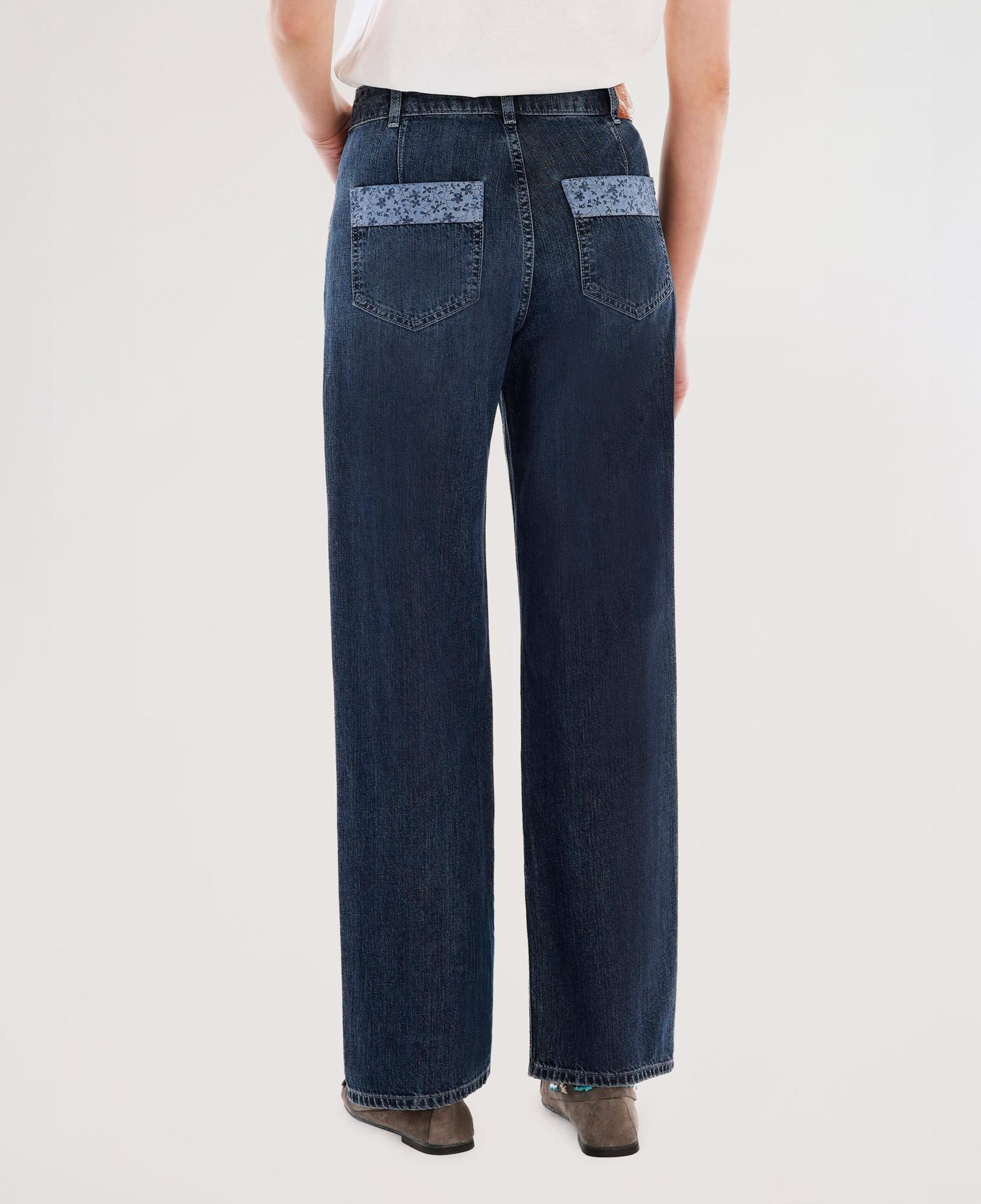 YARGICI Arka Cep Detaylı Geniş Fit Denim Pantolon