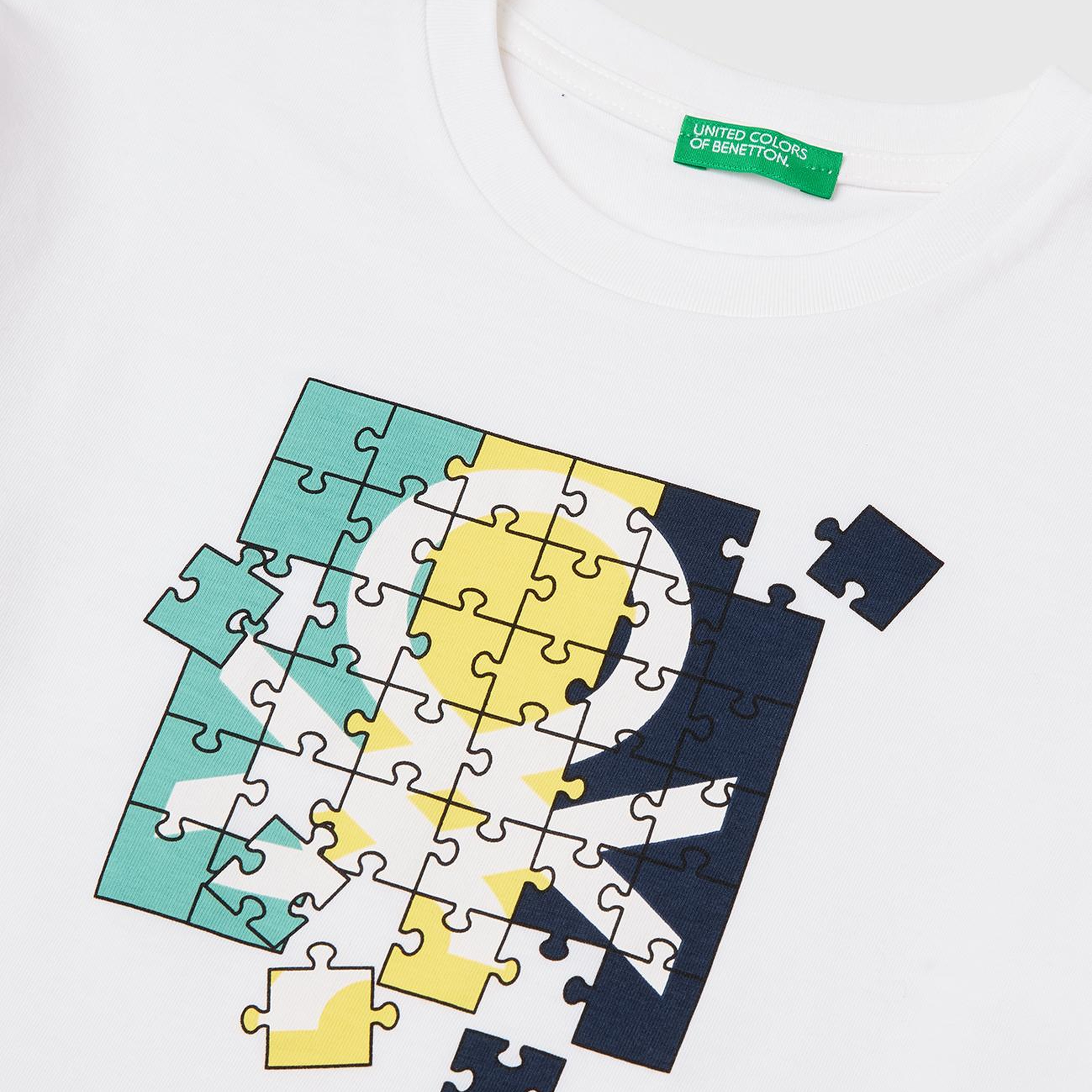 Erkek Çocuk Beyaz Önü Logo Baskılı Bisiklet Yaka Uzun Kollu T-Shirt