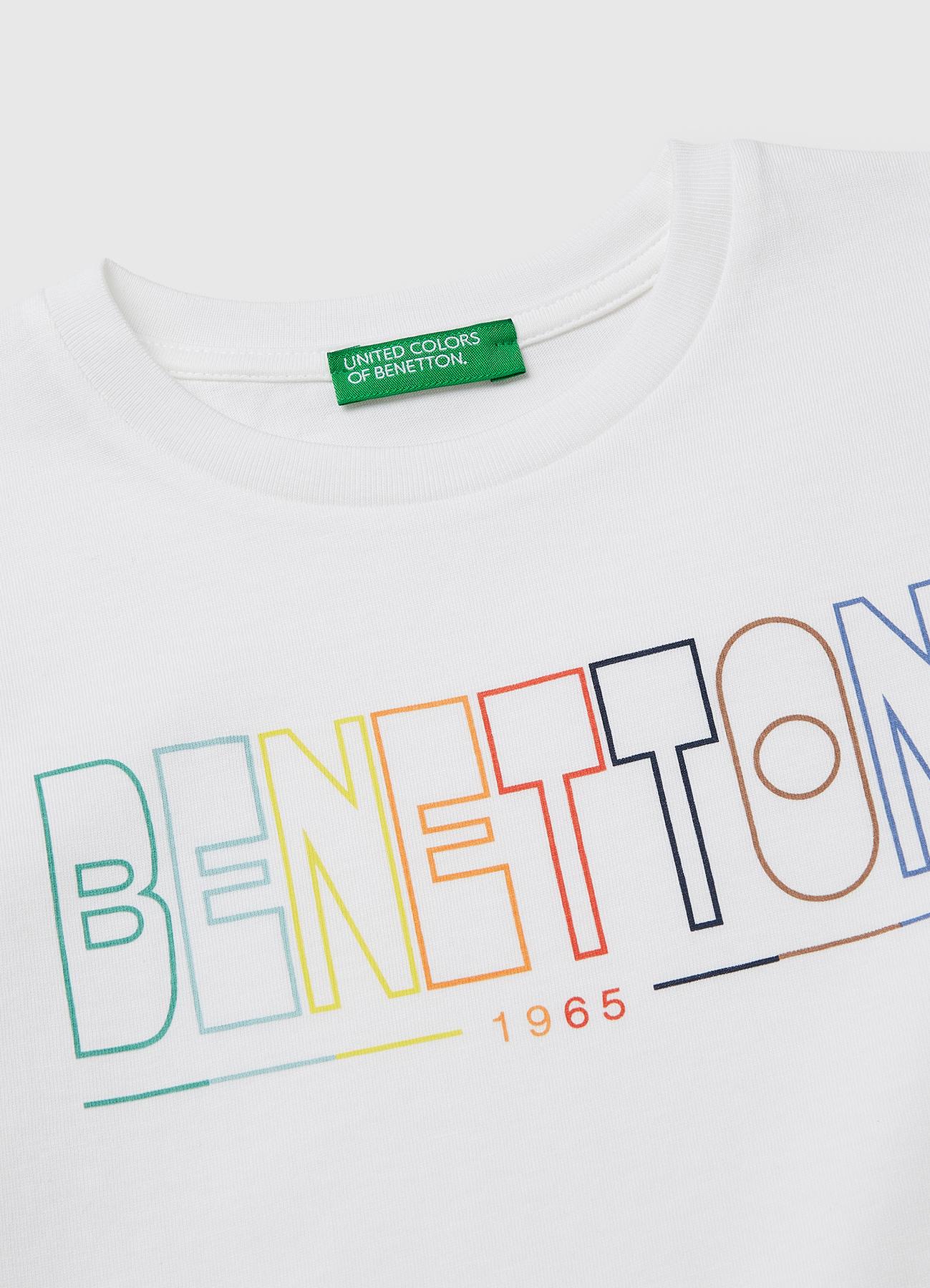 Erkek Çocuk Beyaz Önü Logo Baskılı Yuvarlak Yaka Uzun Kollu T-Shirt