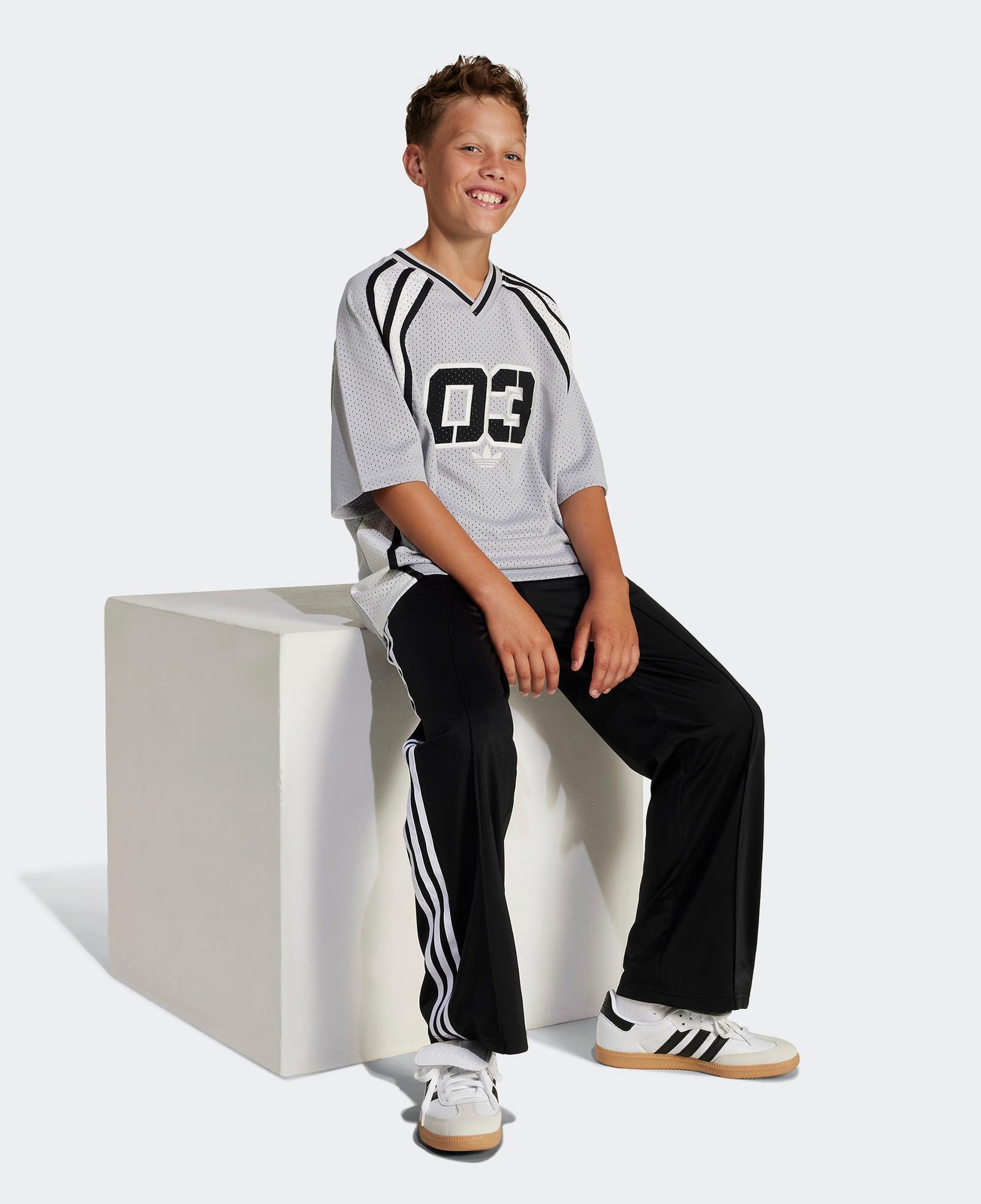 adidas Retro 03 Çocuk Gri T-Shirt