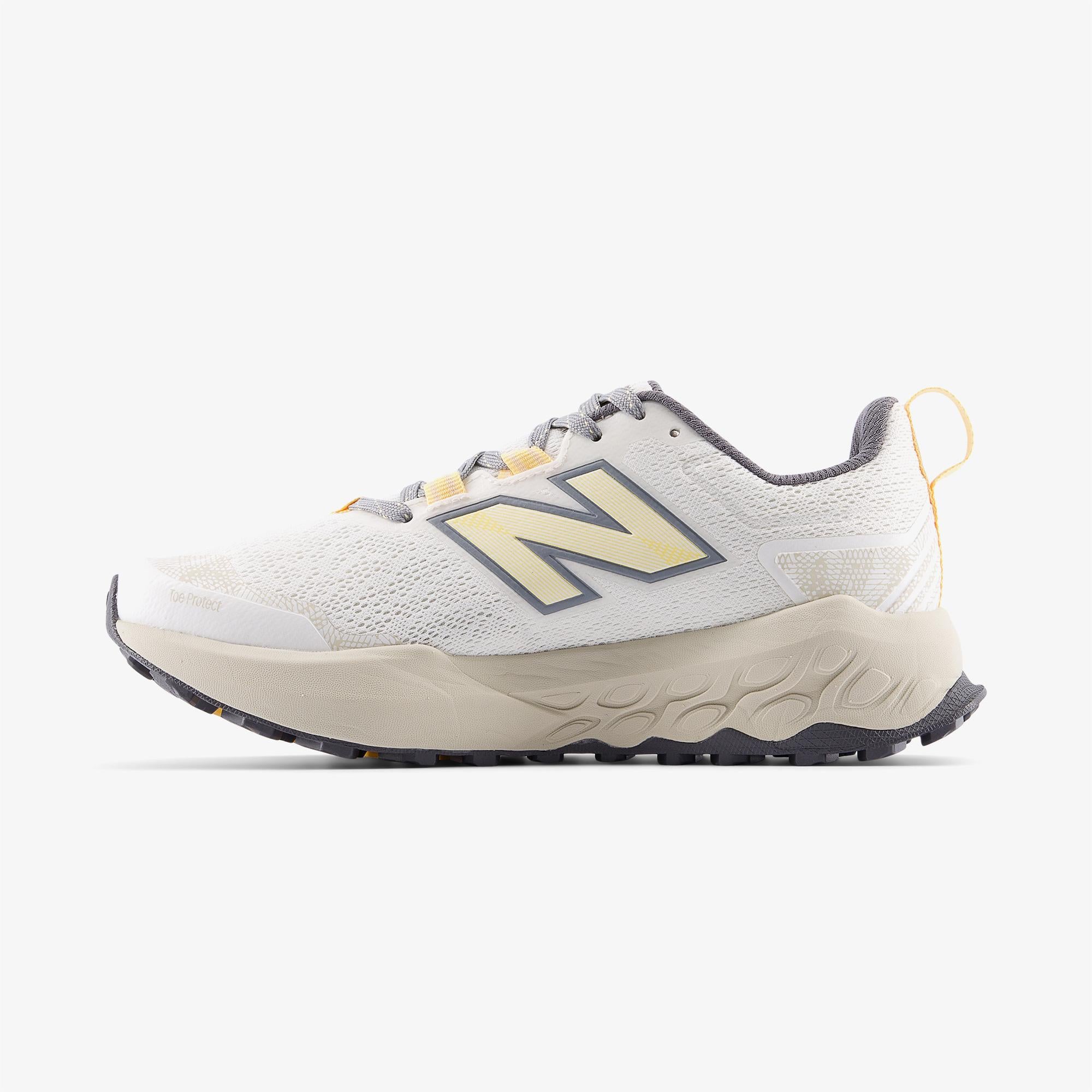 New Balance GAROe Kadın Beyaz Koşu Ayakkabısı