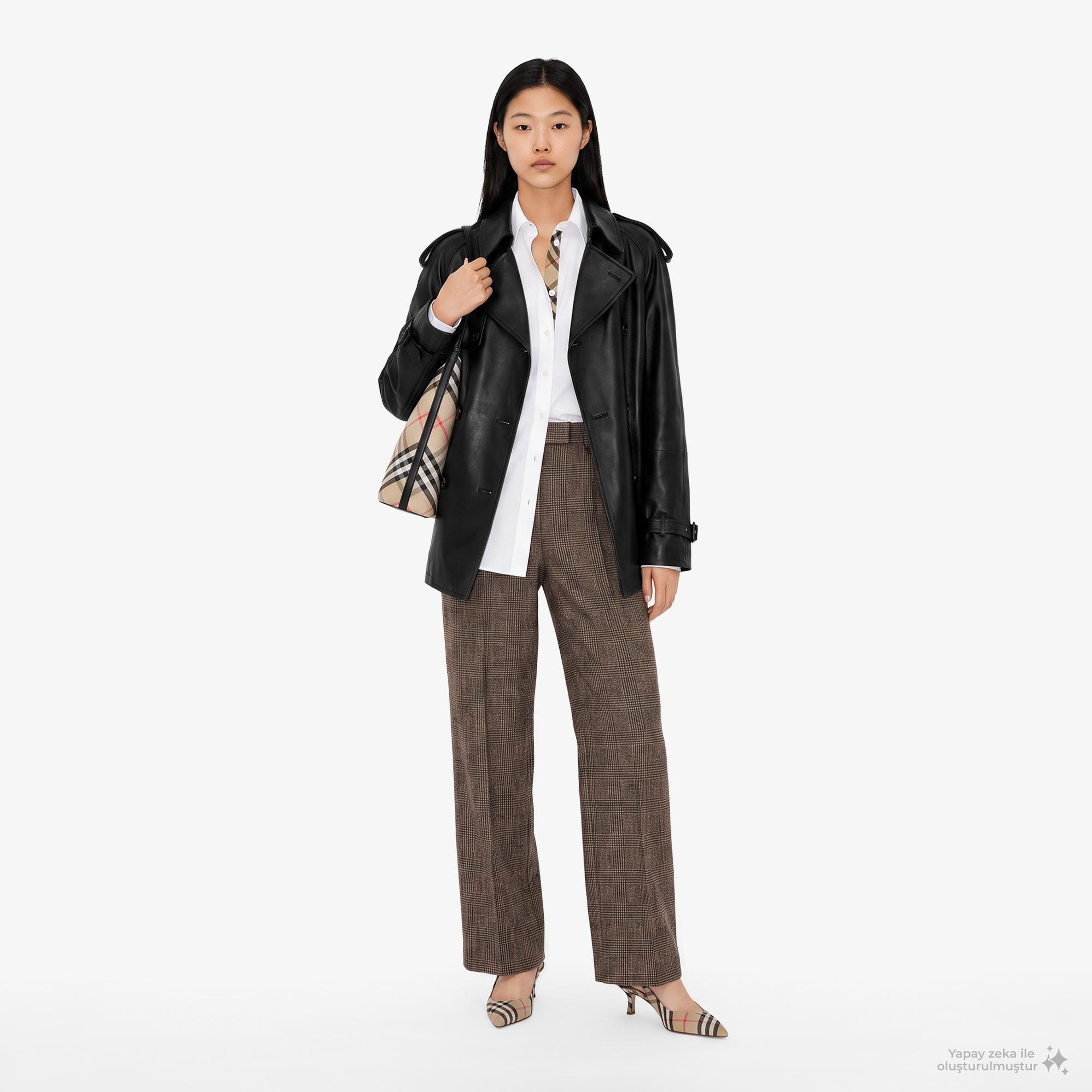 Burberry Leadenham Erkek Siyah Deri Mont
