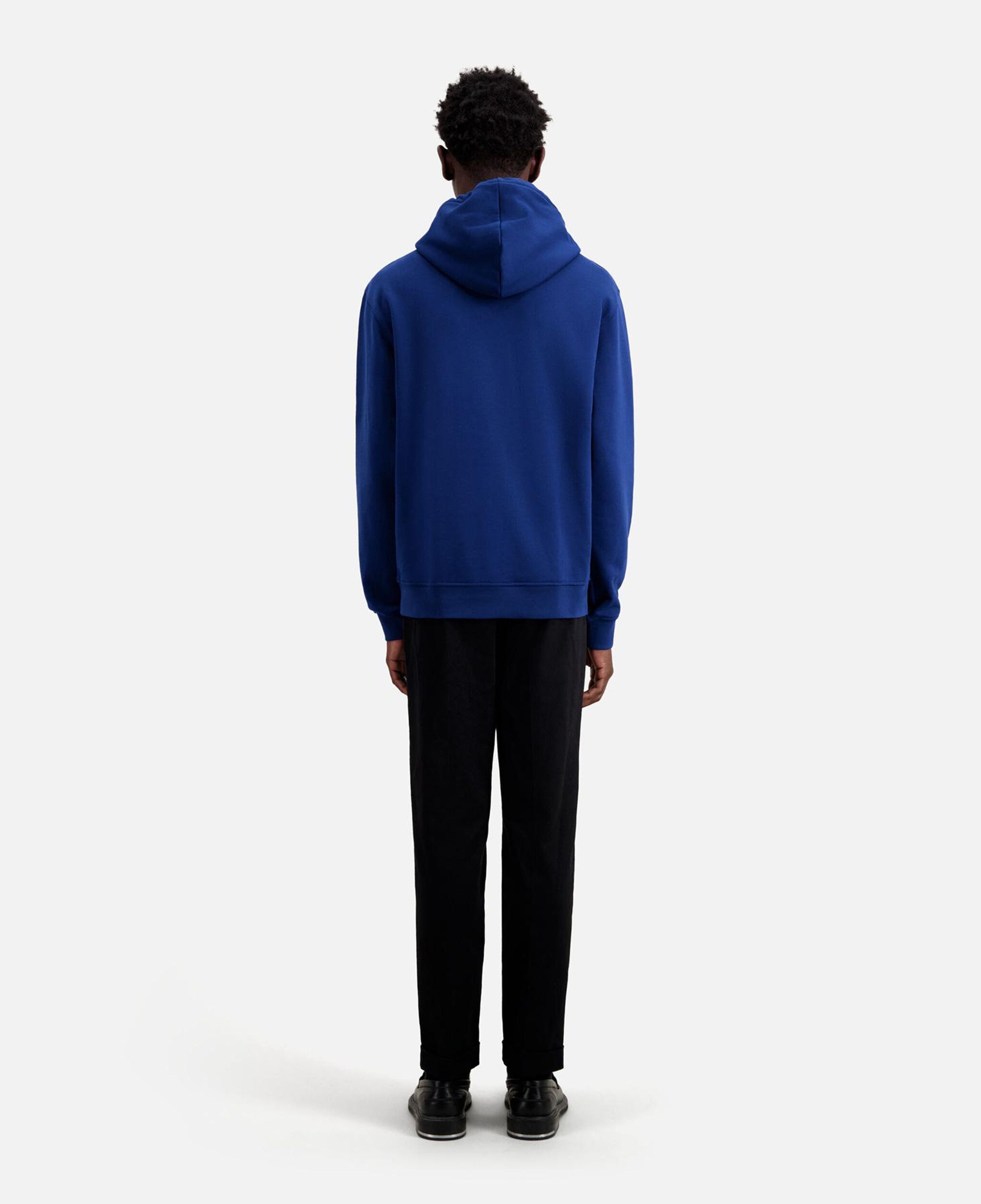 ERKEK KAPÜŞONLU BASKILI MAVİ SWEATSHIRT