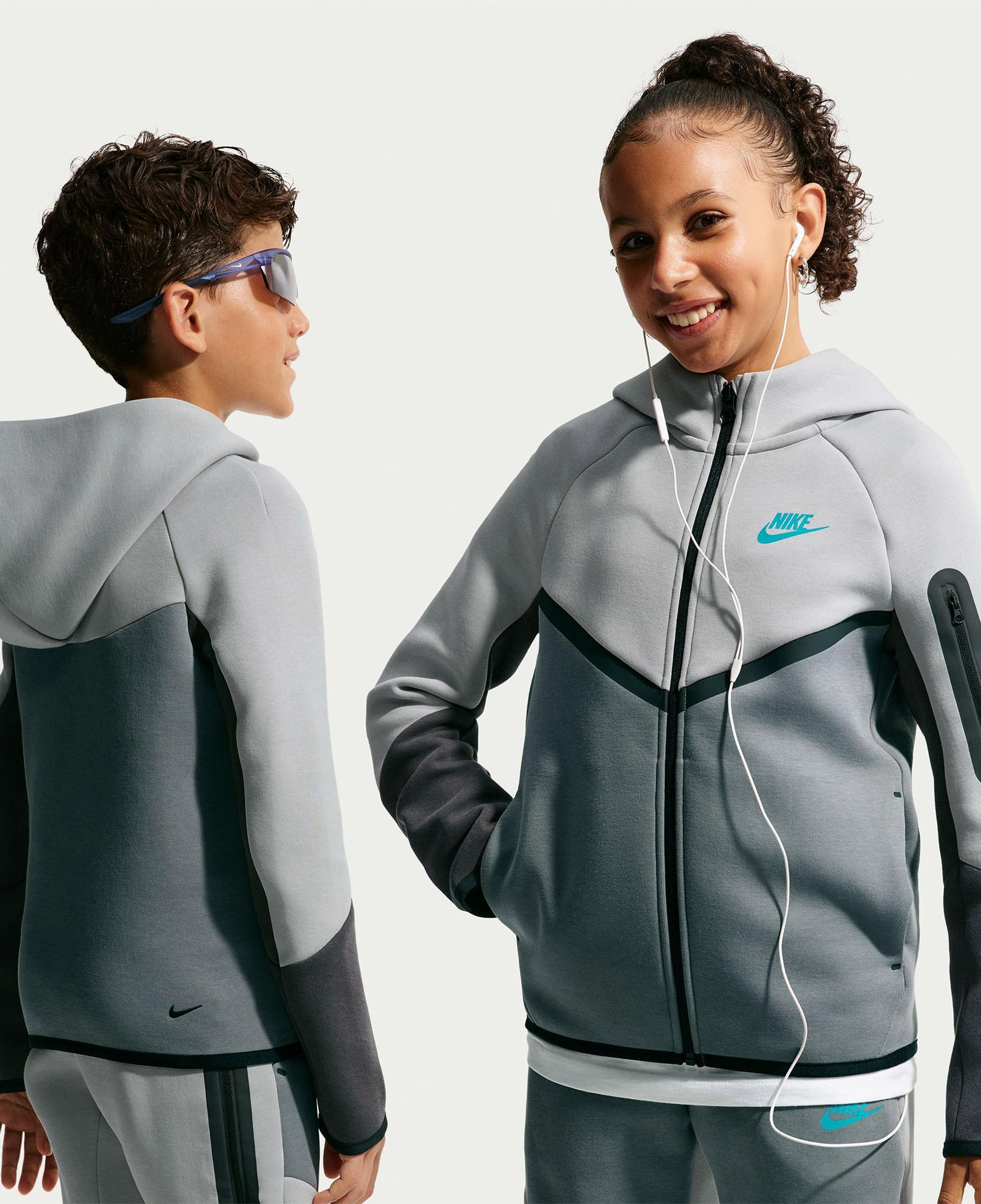 Nike Sportswear Tech Fleece Genç Çocuk Yeşil Eşofman Üstü