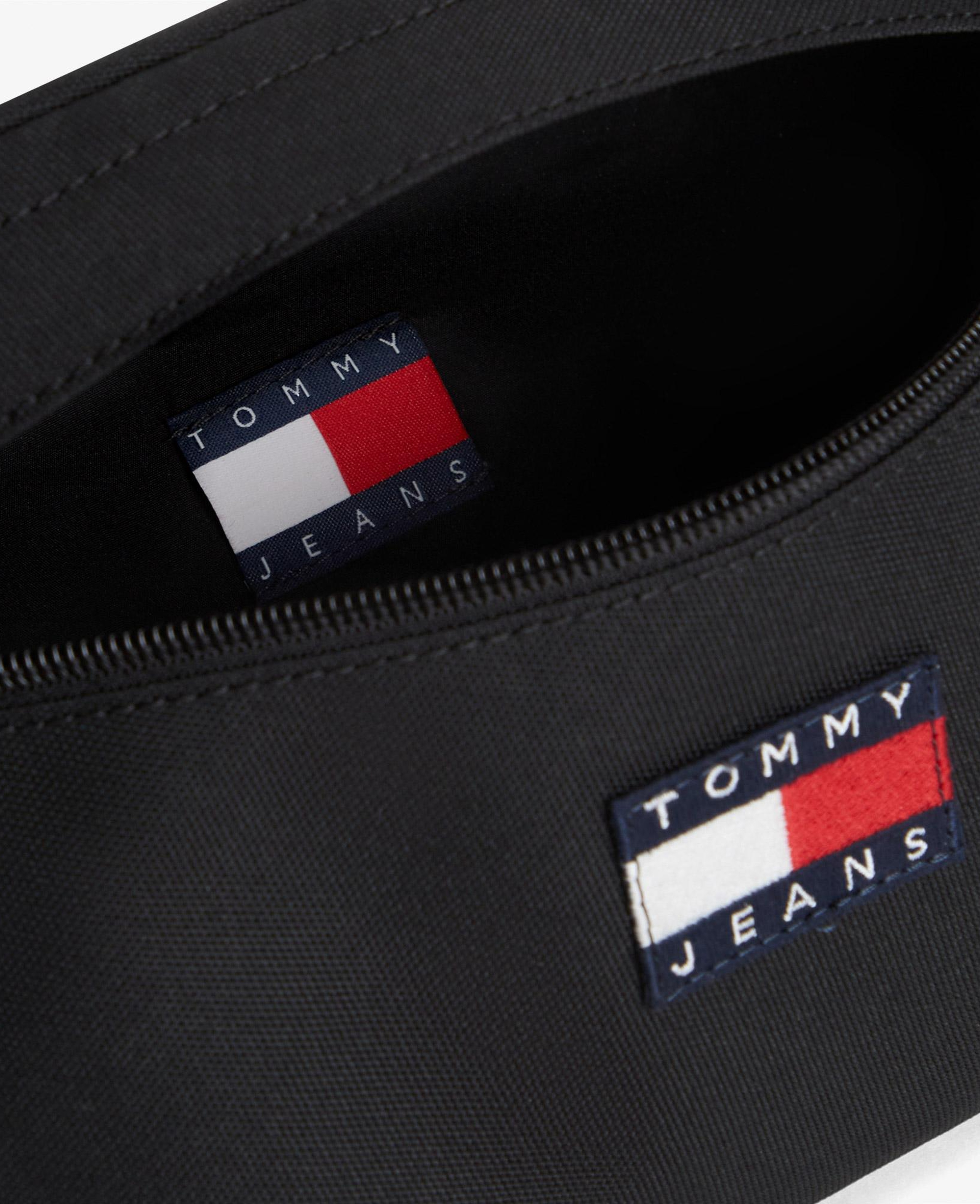 Tommy Hilfiger Essential Daily Bumbag Erkek Siyah Bel Çantası