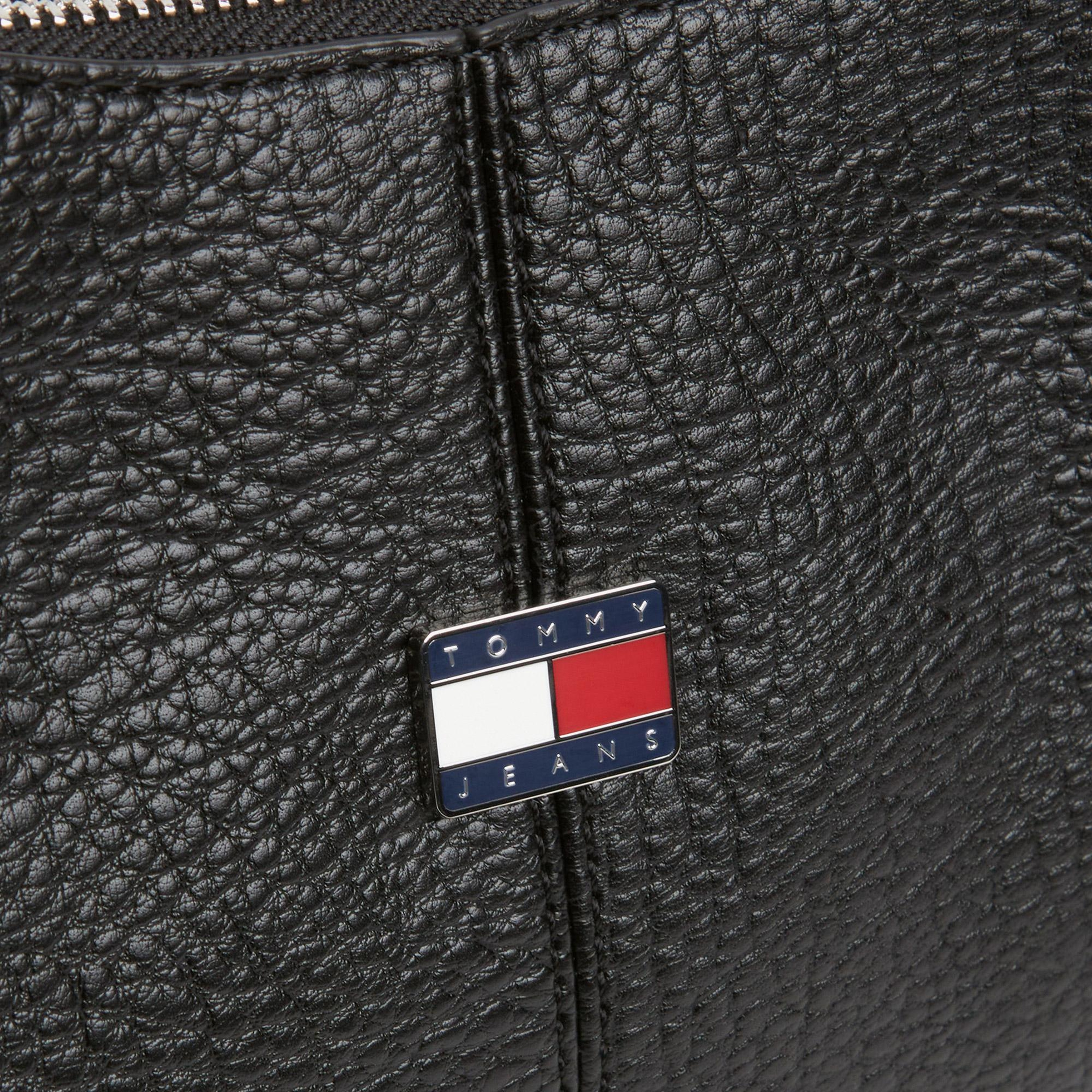 Tommy Hilfiger Slouchy City Hobo Kadın Siyah Omuz Çantası