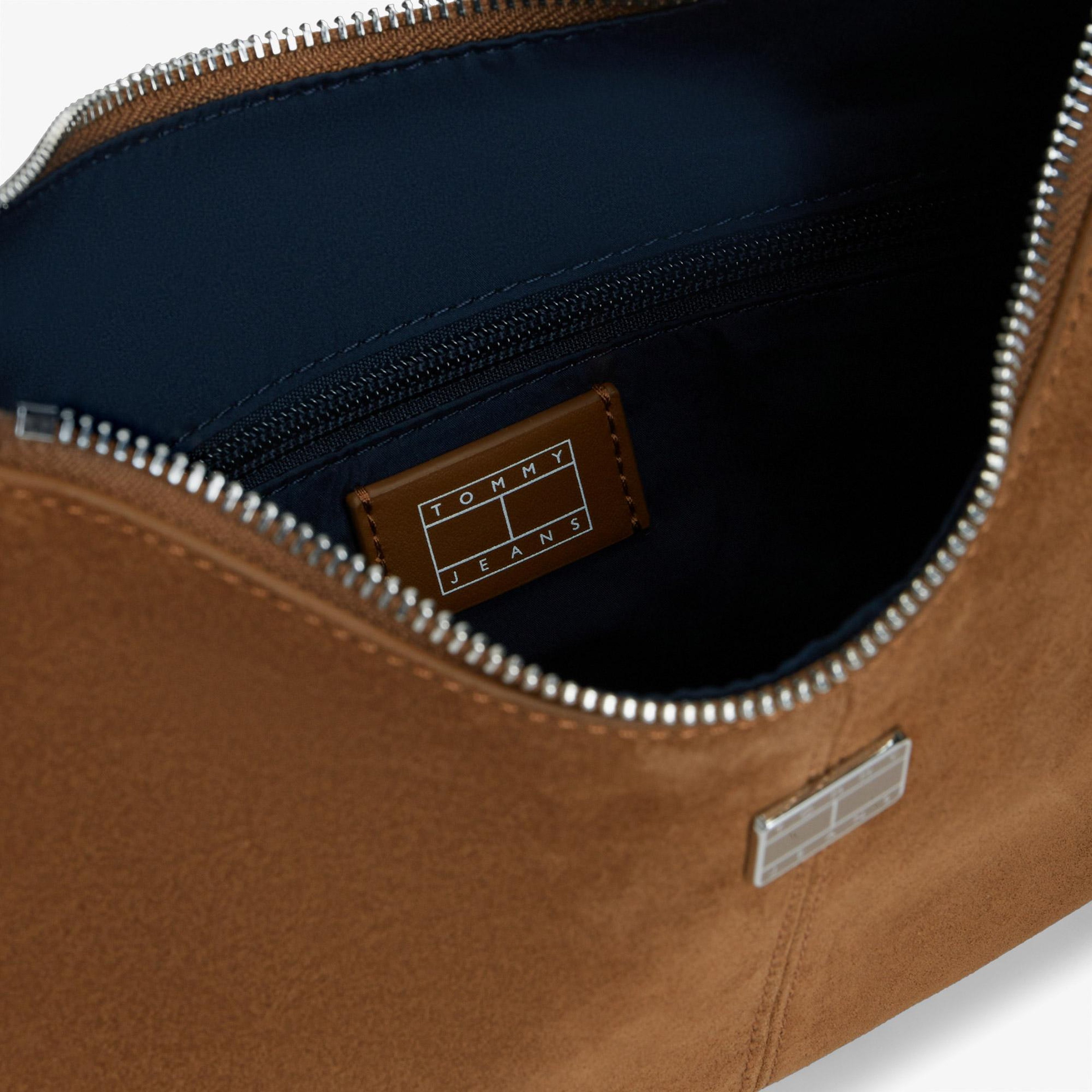 Tommy Hilfiger Slouchy Suede Kadın Kahverengi Omuz Çantası