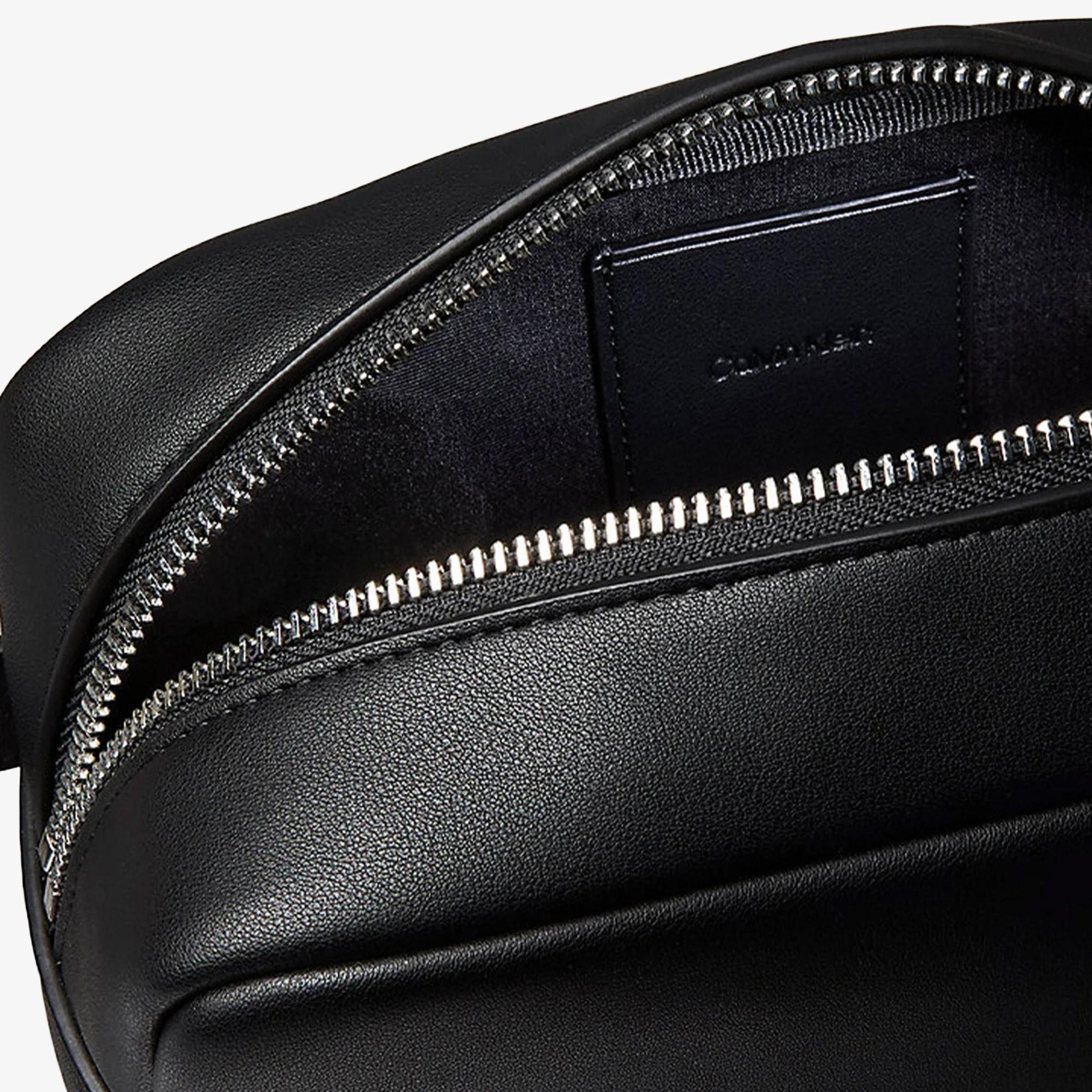 Calvin Klein Raised Dopp Kit Erkek Siyah El Çantası