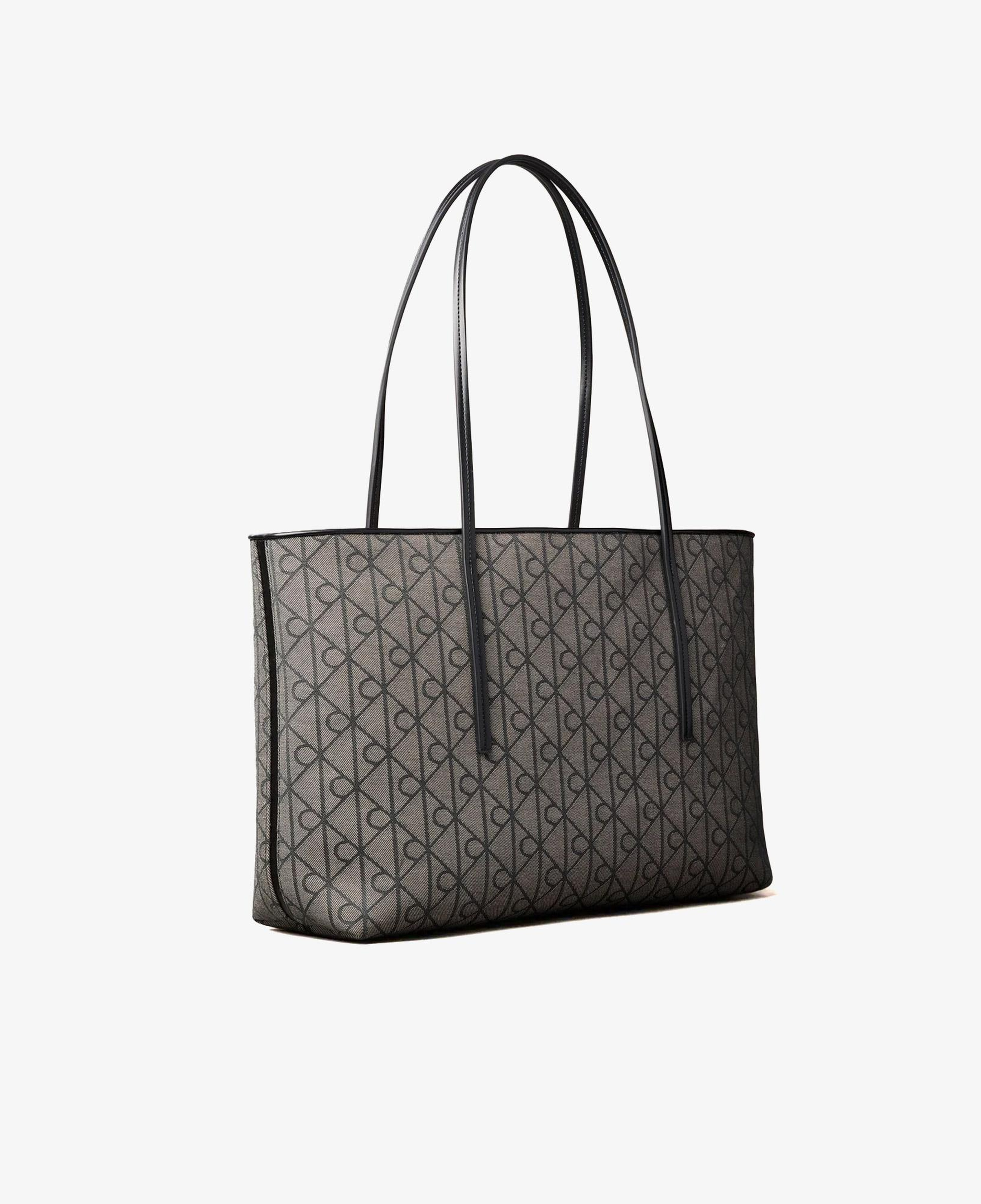 Calvin Klein Emblem Jacquard Pouch Kadın Renkli Tote El Çantası