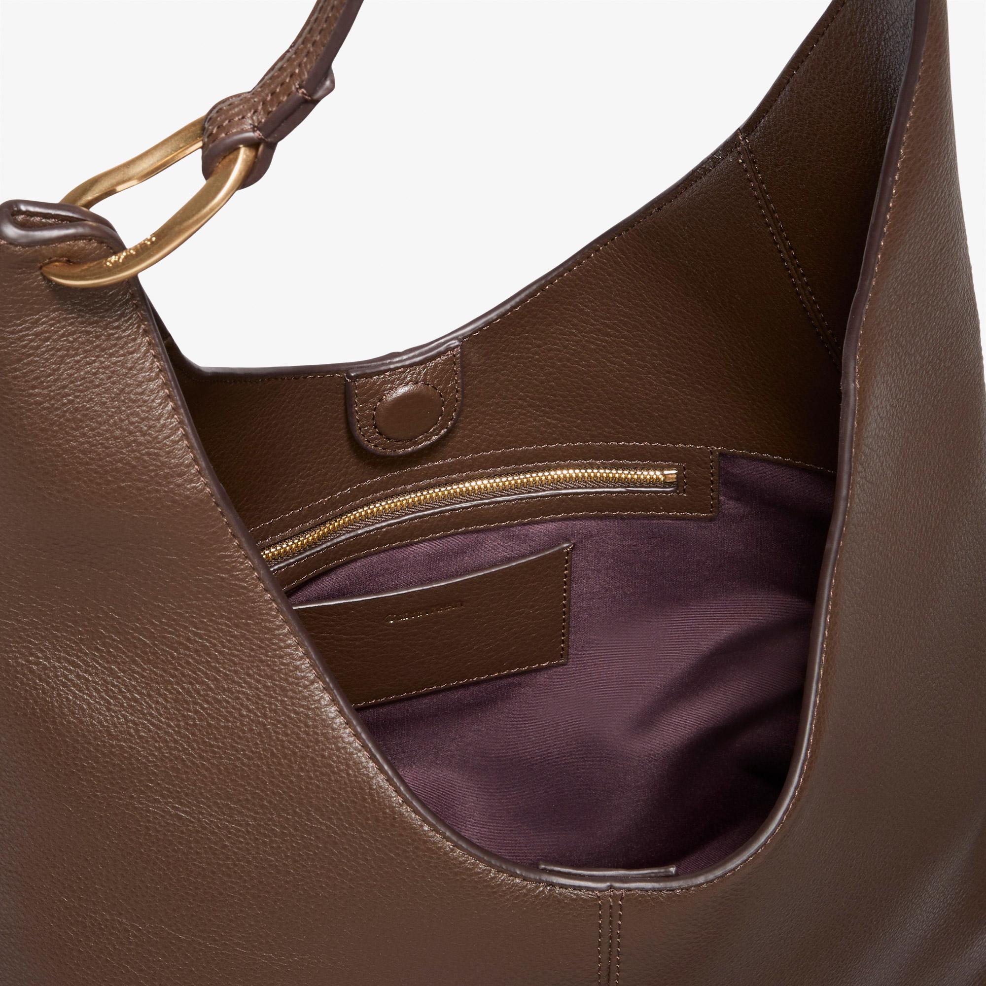 Calvin Klein Slouchy Leather Kadın Kahverengi Omuz Çantası