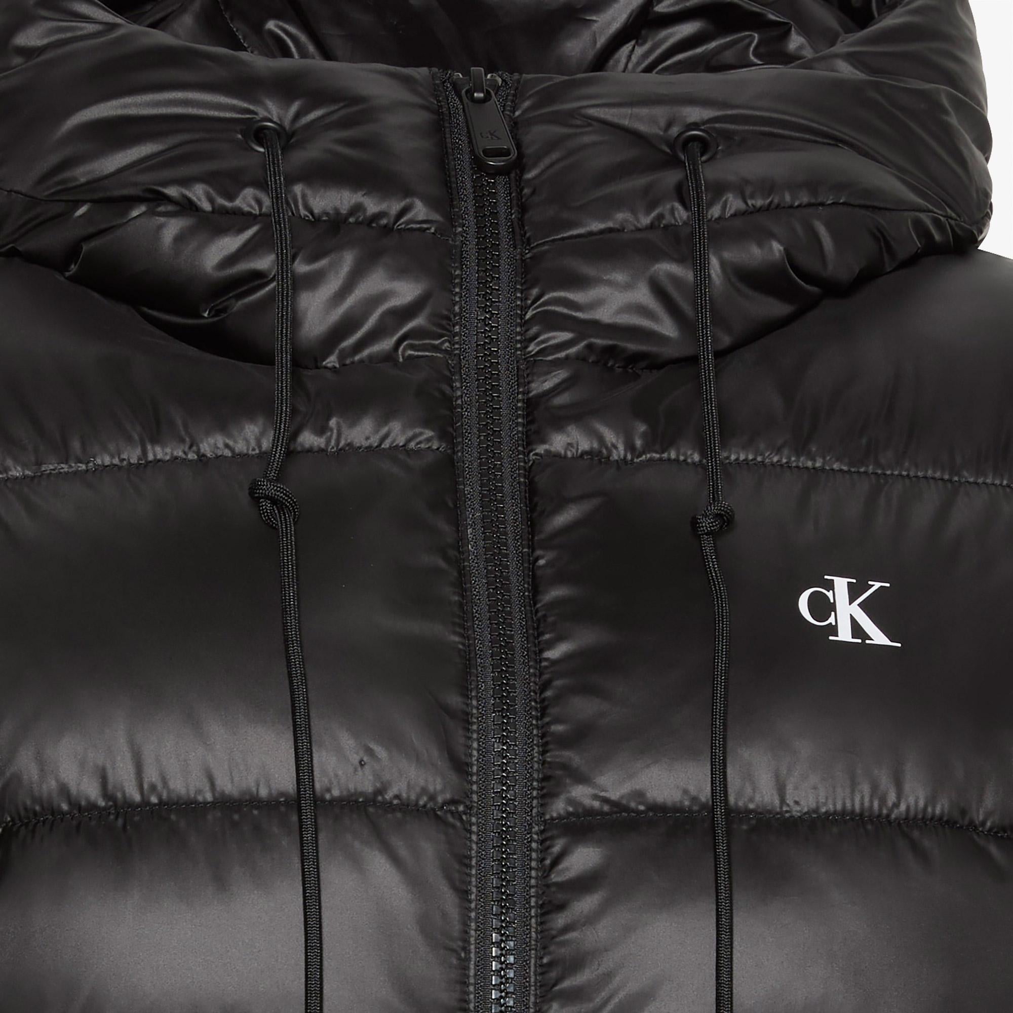 Calvin Klein Short Logo Puffer Kadın Siyah Ceket