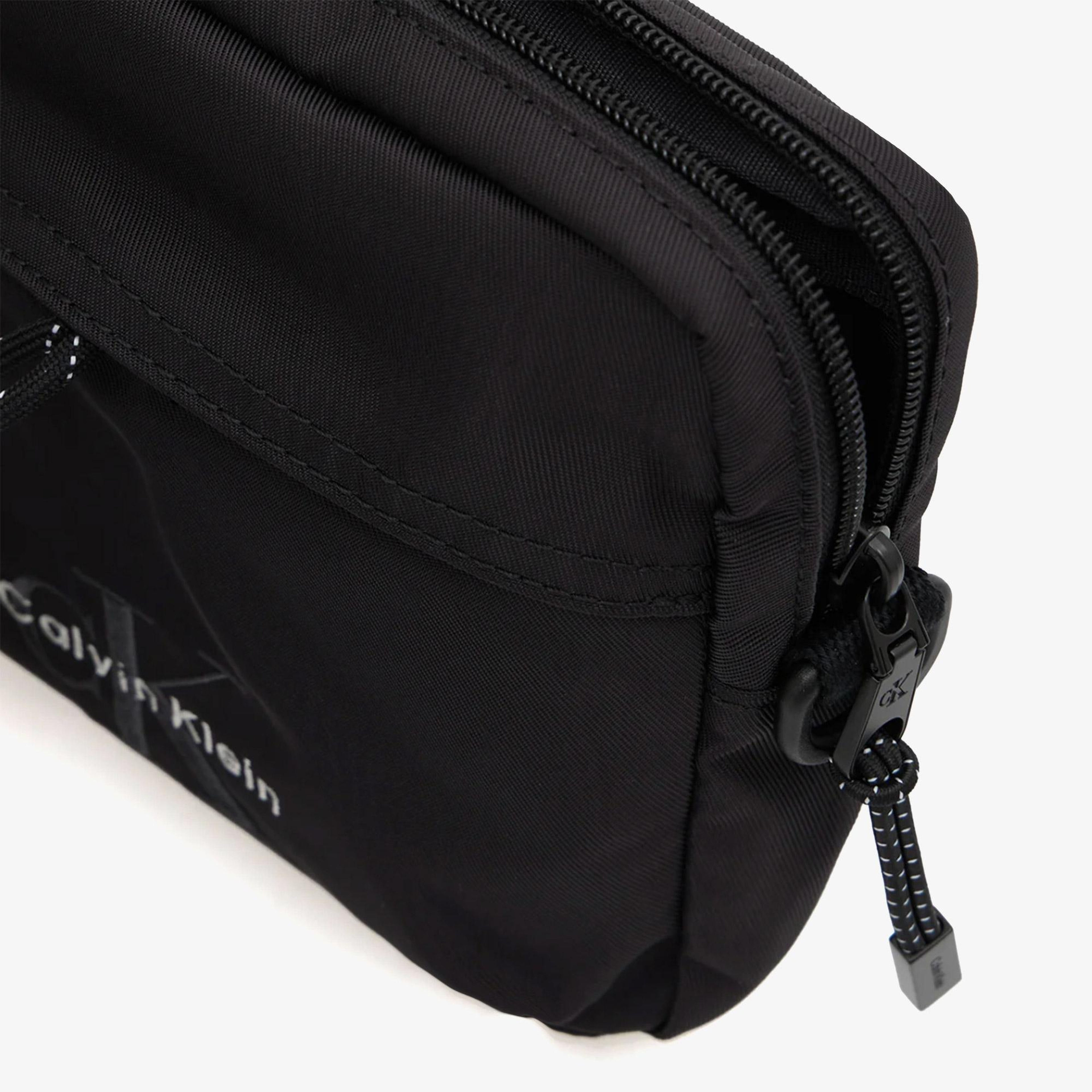 Calvin Klein Bold Square Crossbody Erkek Siyah Omuz Çantası