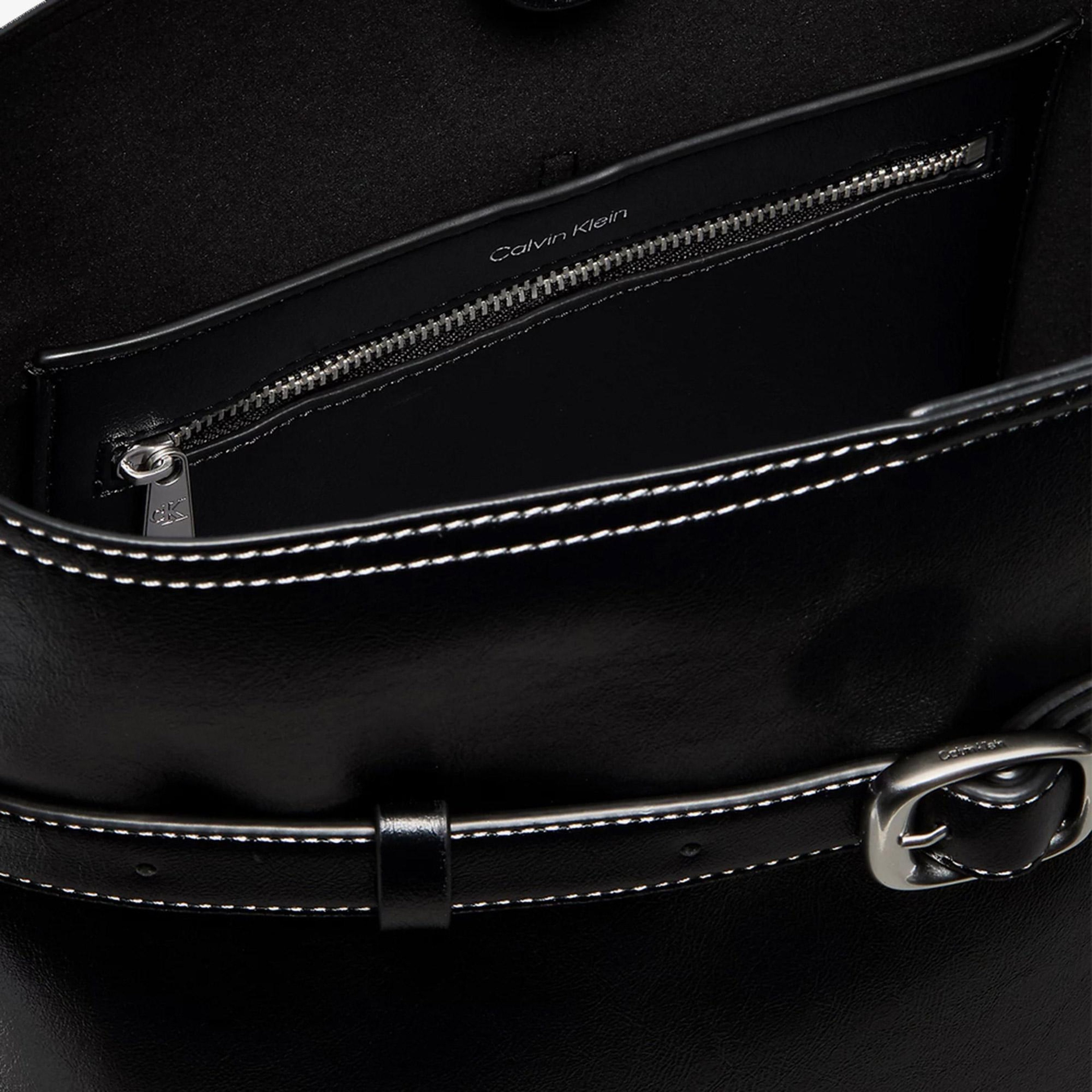 Calvin Klein Buckle Medium Bucket Kadın Siyah El Çantası