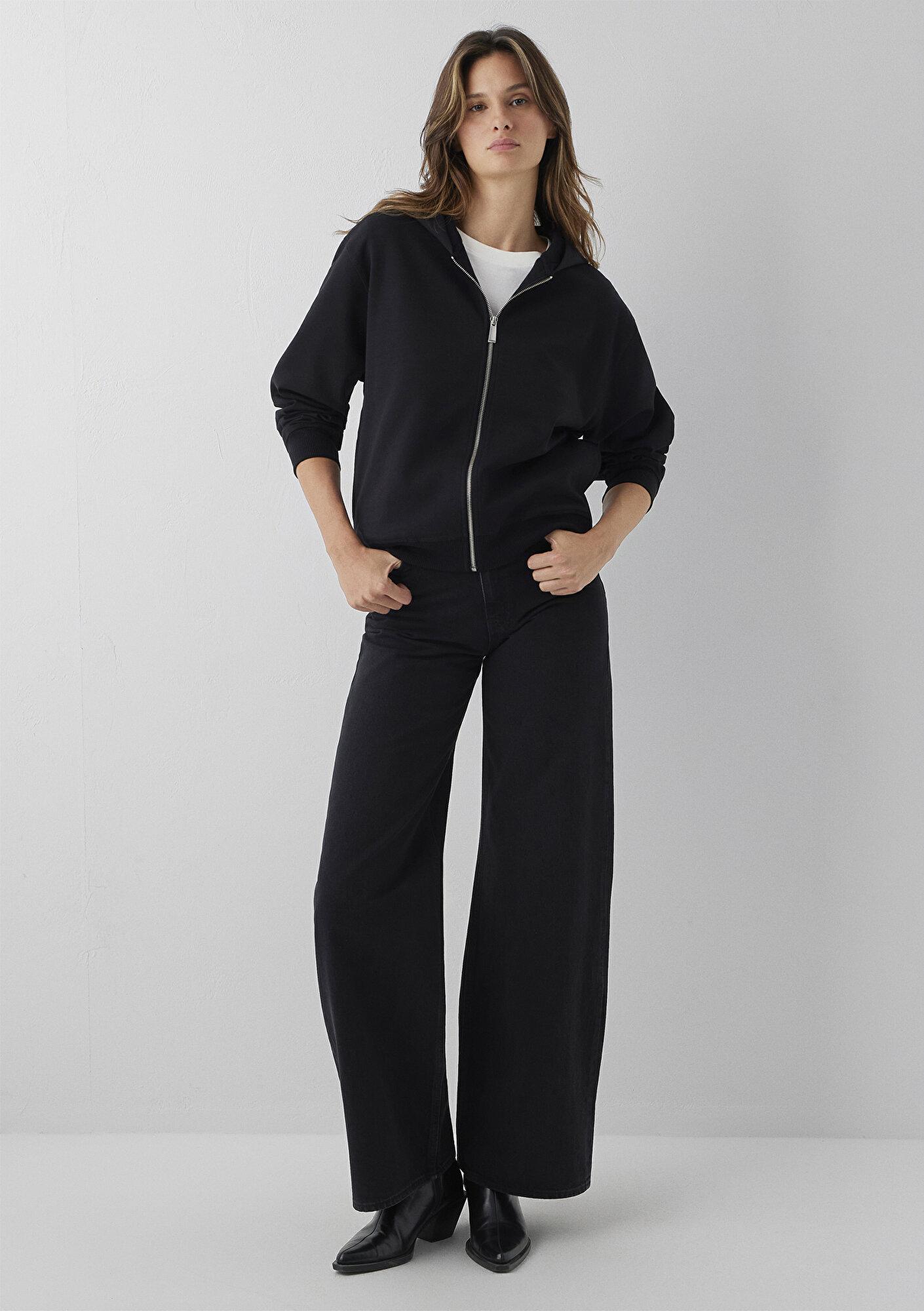 Mavi Kapüşonlu Fermuarlı Siyah Sweatshirt 1S10569-900