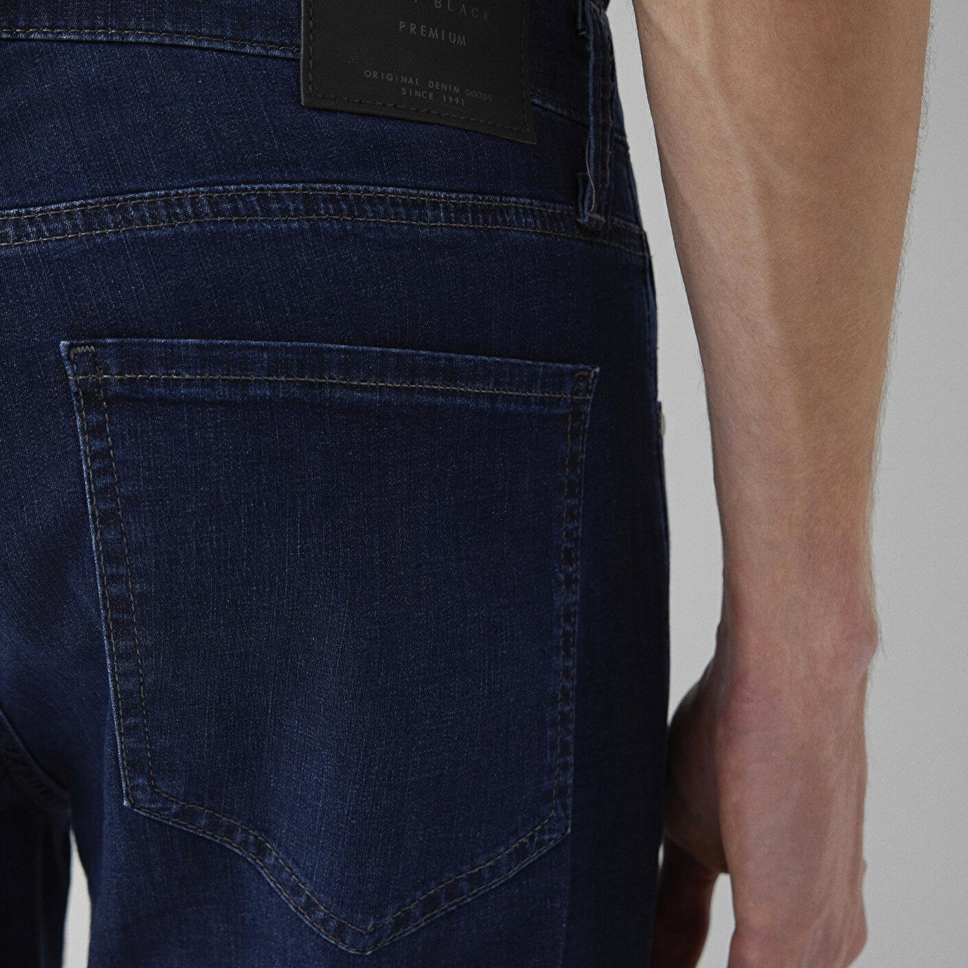 Mavi Hunter Mavi Black Koyu Mavi Jean Pantolon 00202A4180