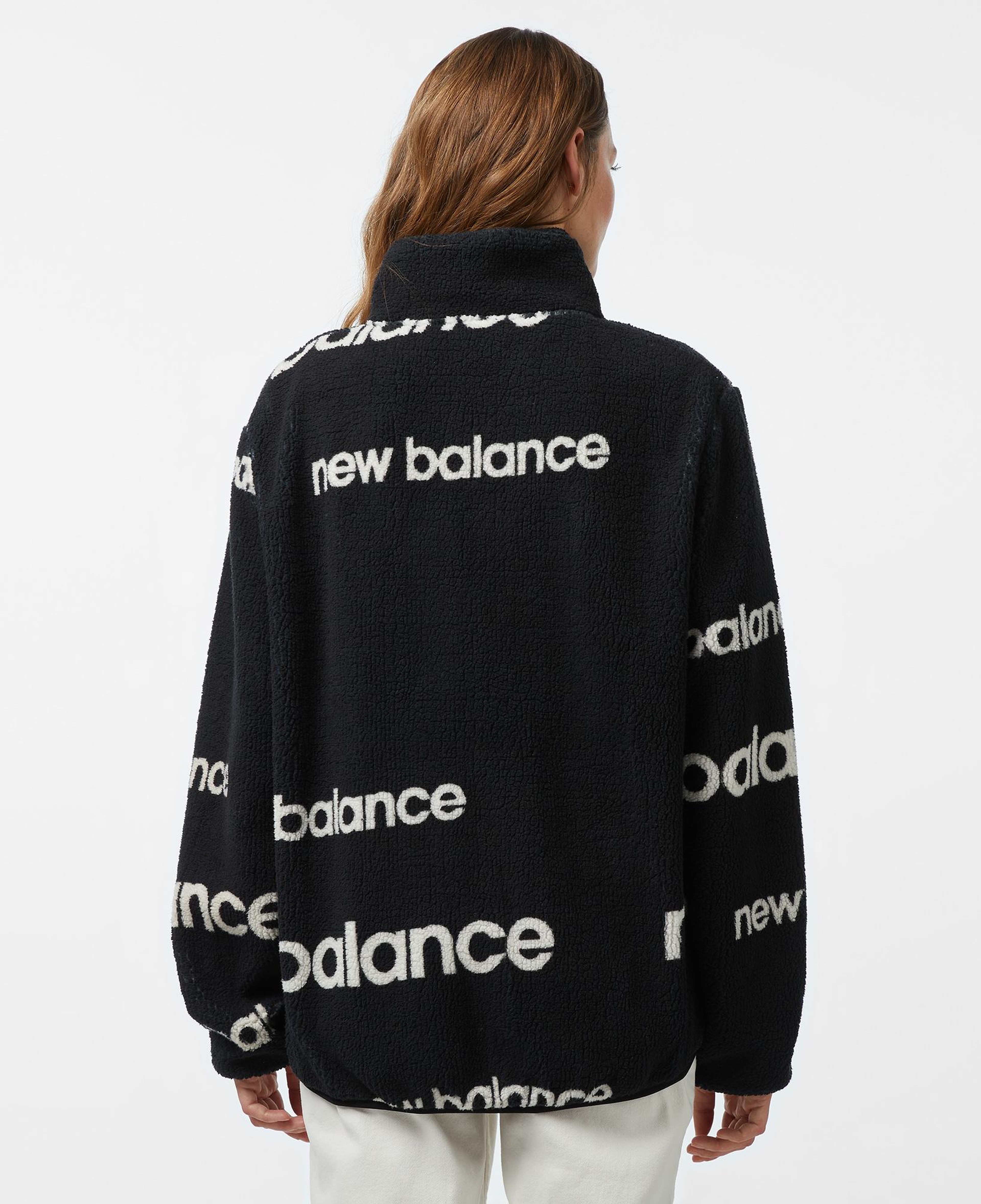 New Balance NB Lifestyle Kadın Siyah Sweatshirt