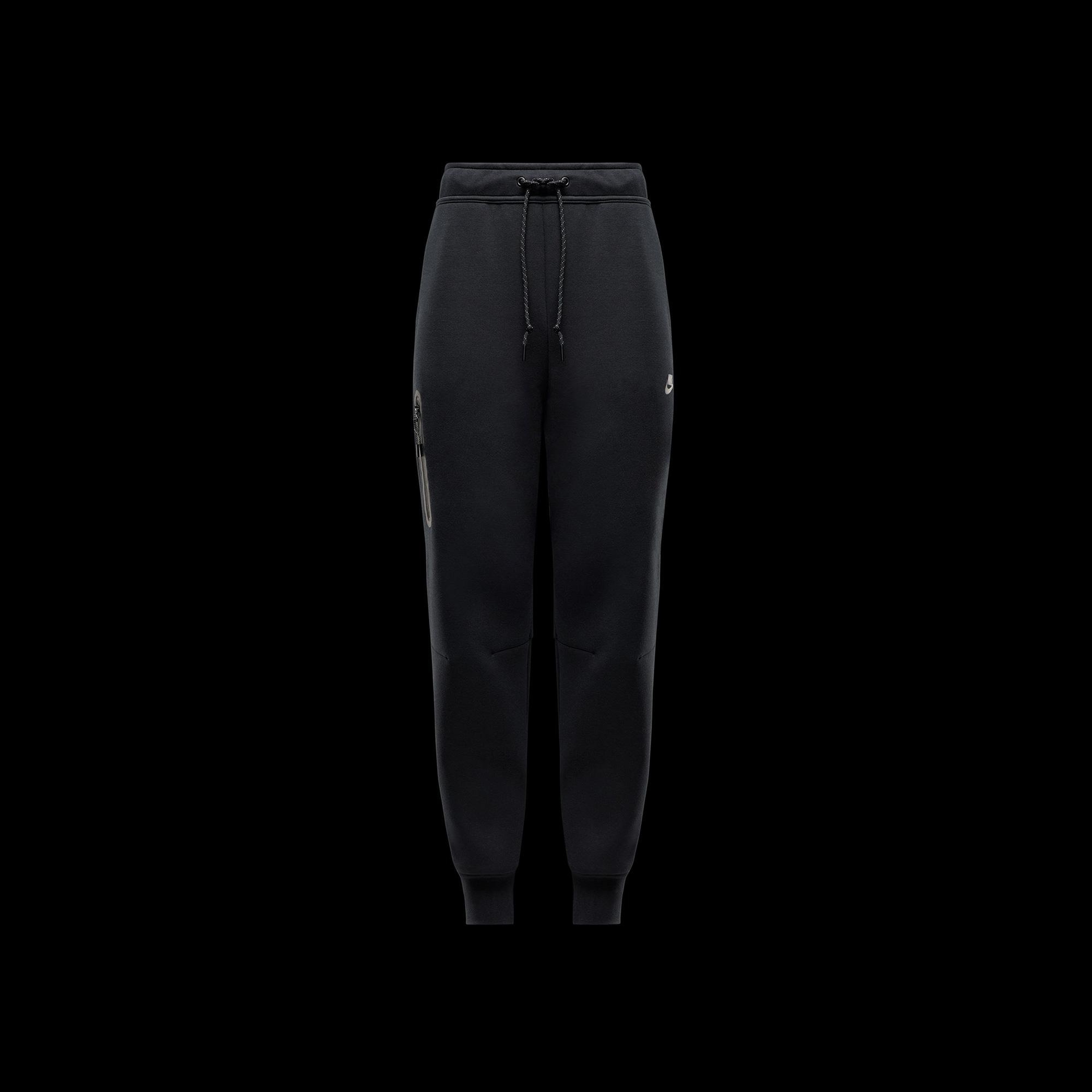 Nike Sportswear Tech Fleece Kadın Siyah Eşofman Altı