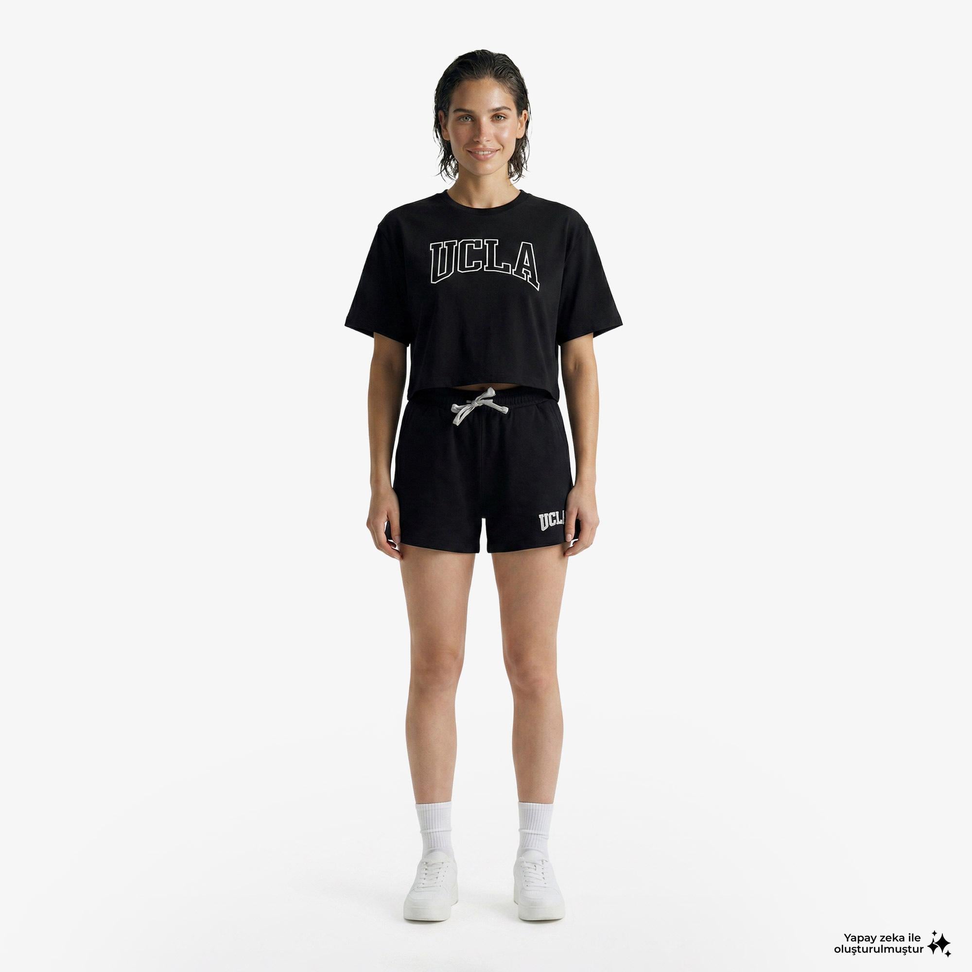 Ucla Helena Kadın Siyah T-Shirt
