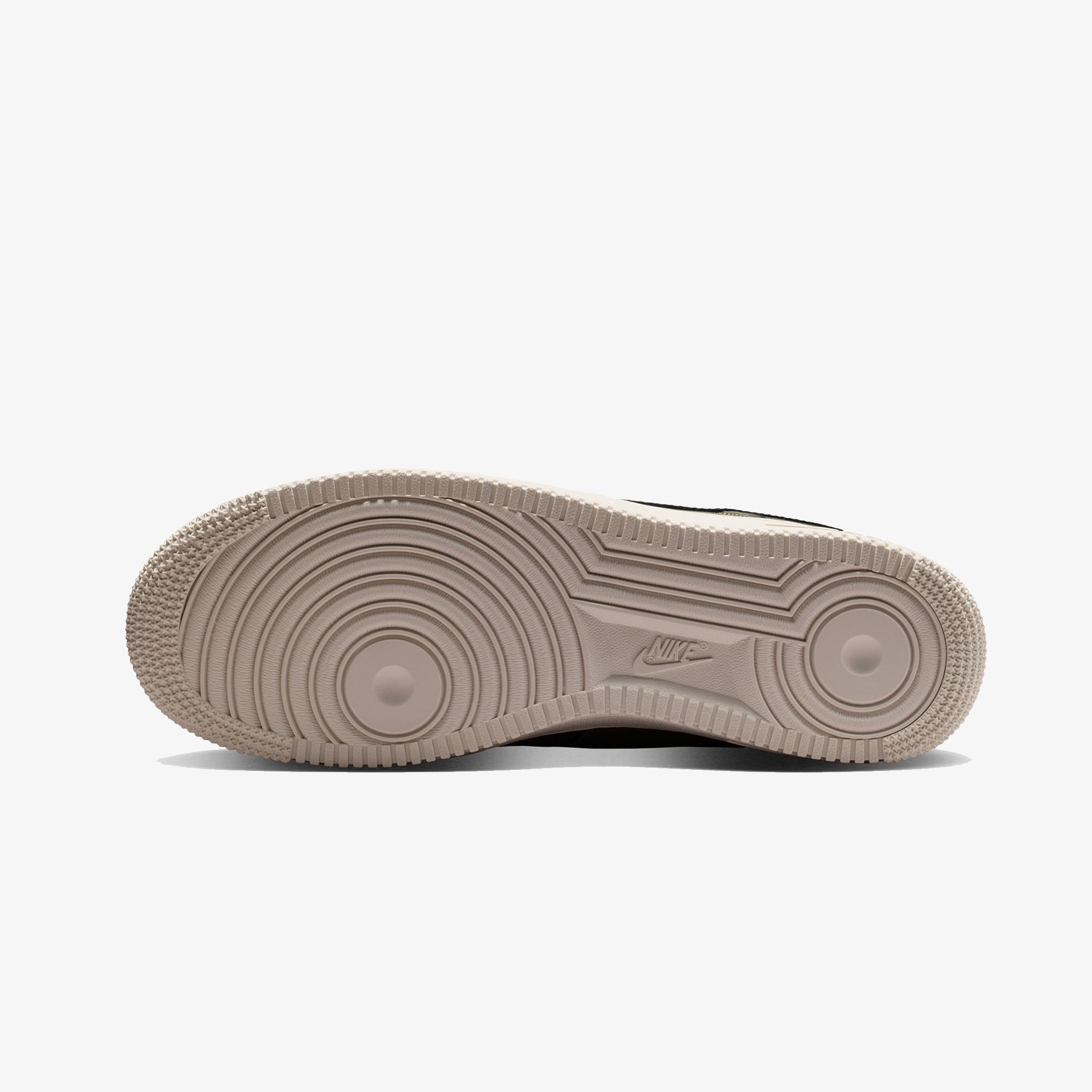 Nike Air Force 1 '07 LV8 Erkek Yeşil Spor Ayakkabı