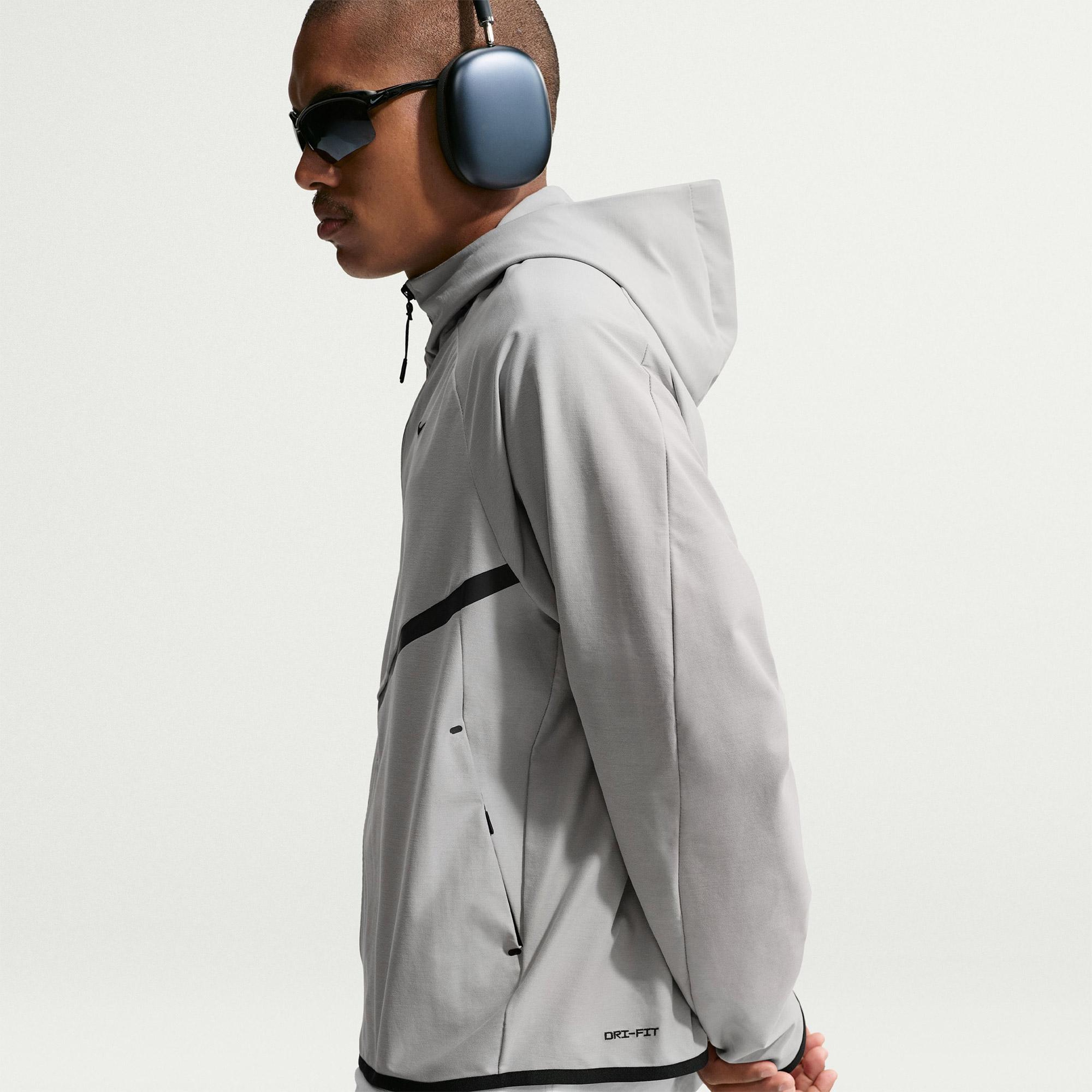 Nike Sportswear Tech Windrunner Erkek Gri Ceket
