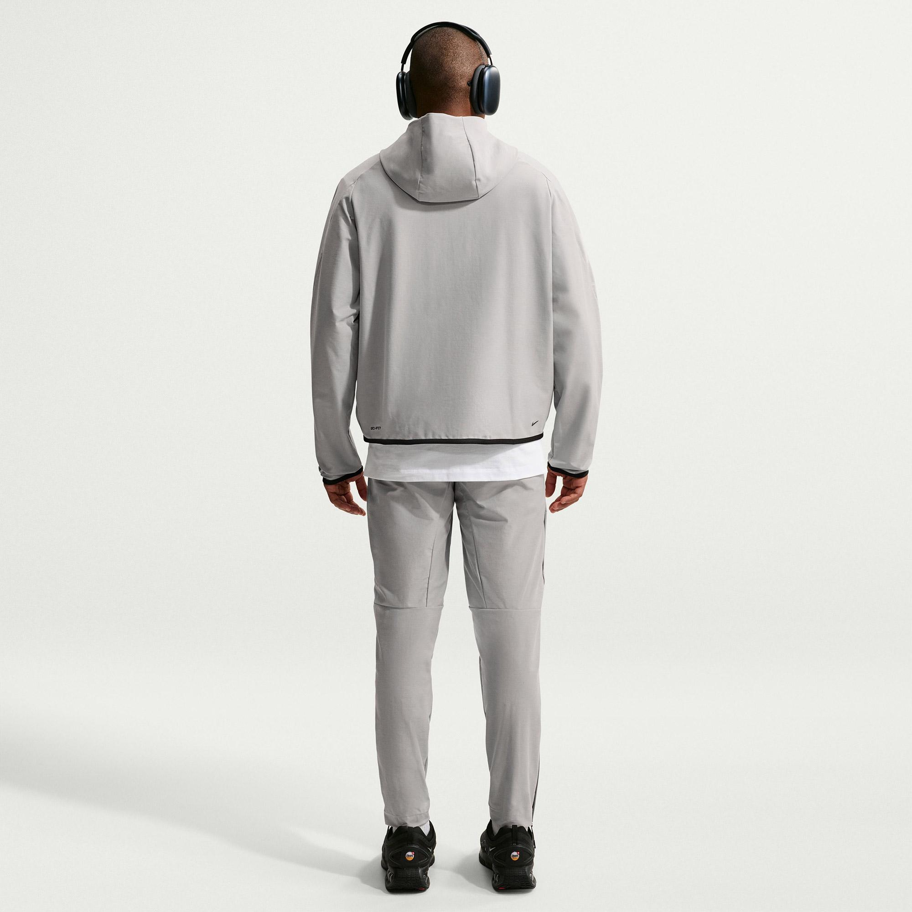 Nike Sportswear Tech Windrunner Erkek Gri Ceket