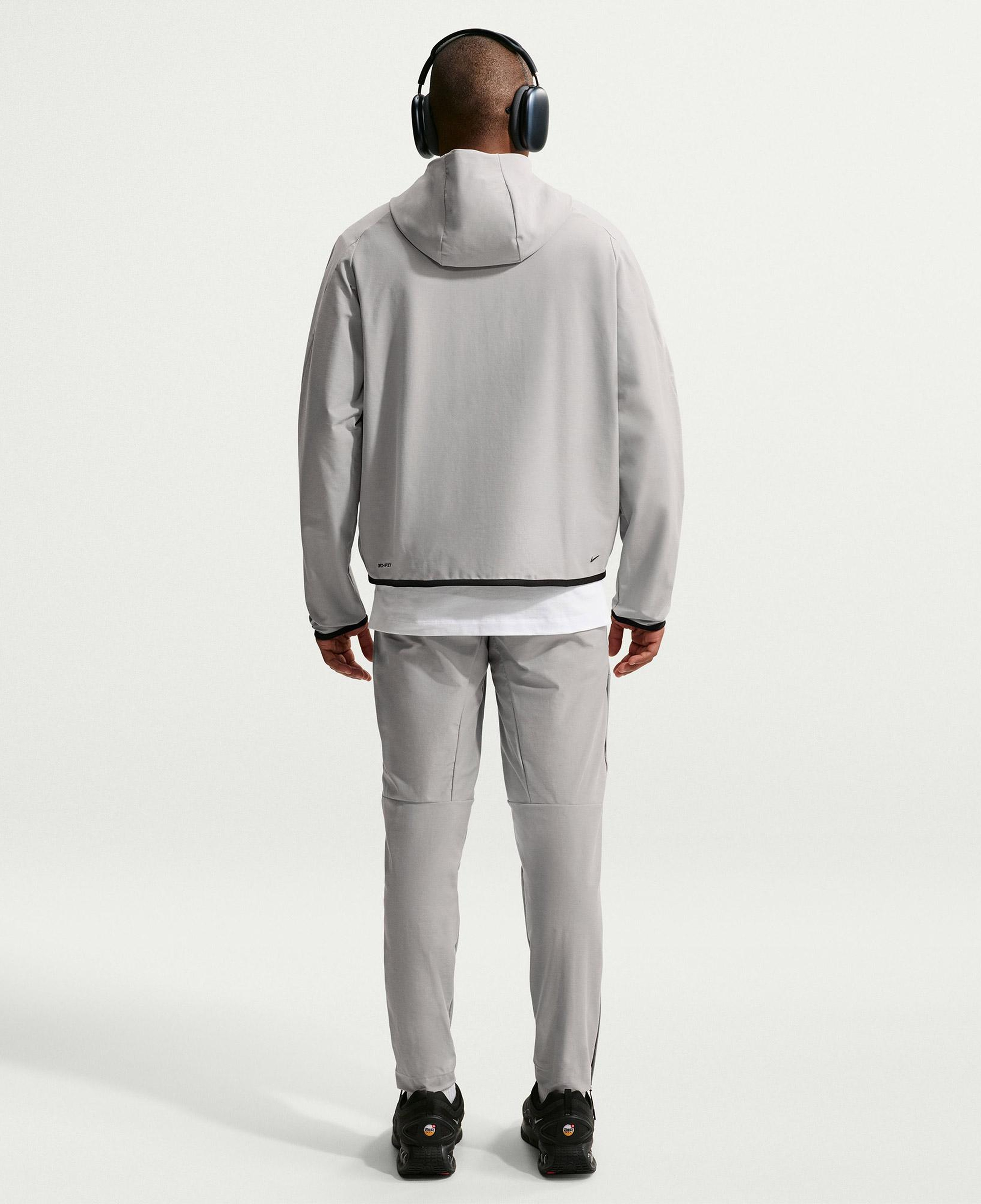 Nike Sportswear Tech Windrunner Erkek Gri Ceket