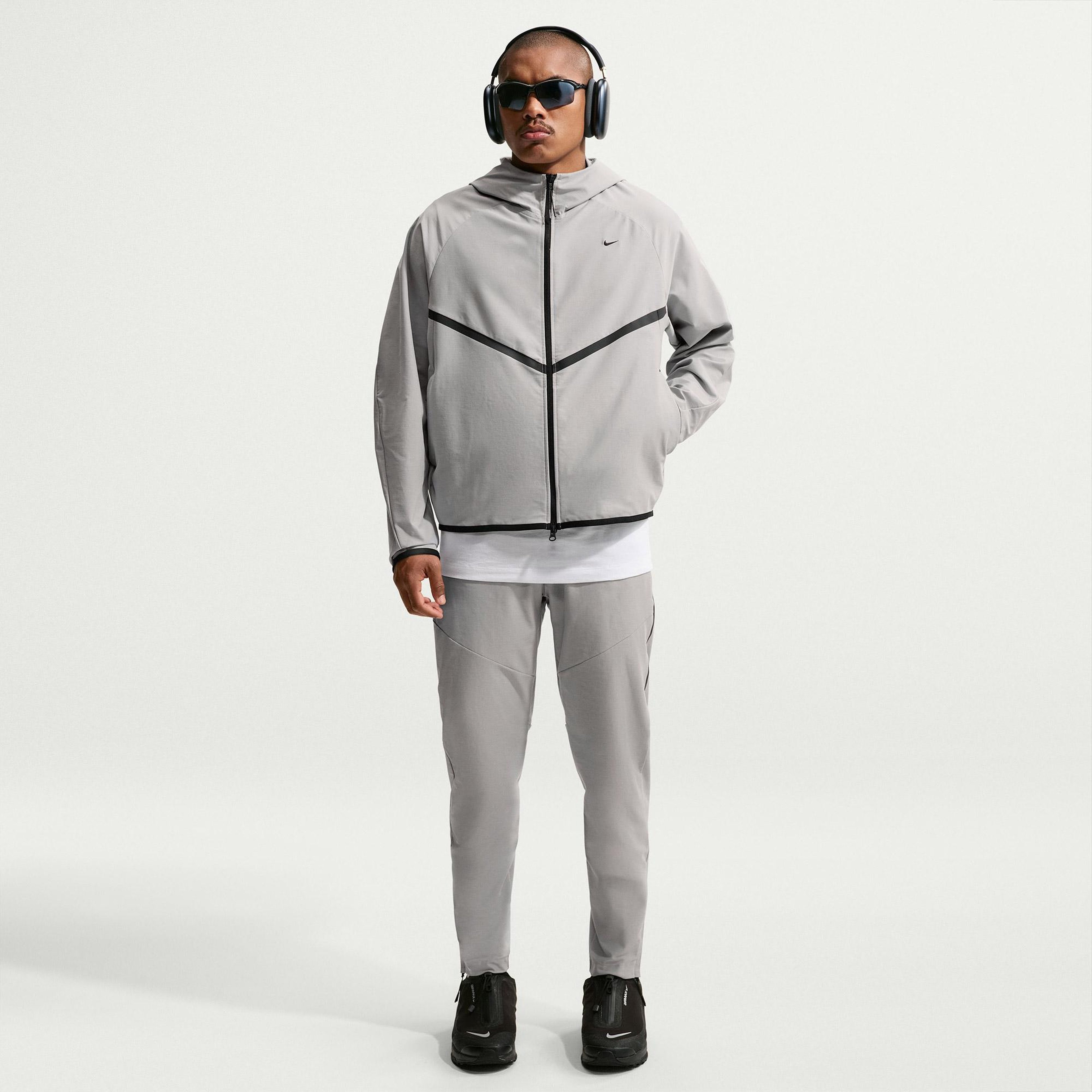 Nike Sportswear Tech Windrunner Erkek Gri Ceket