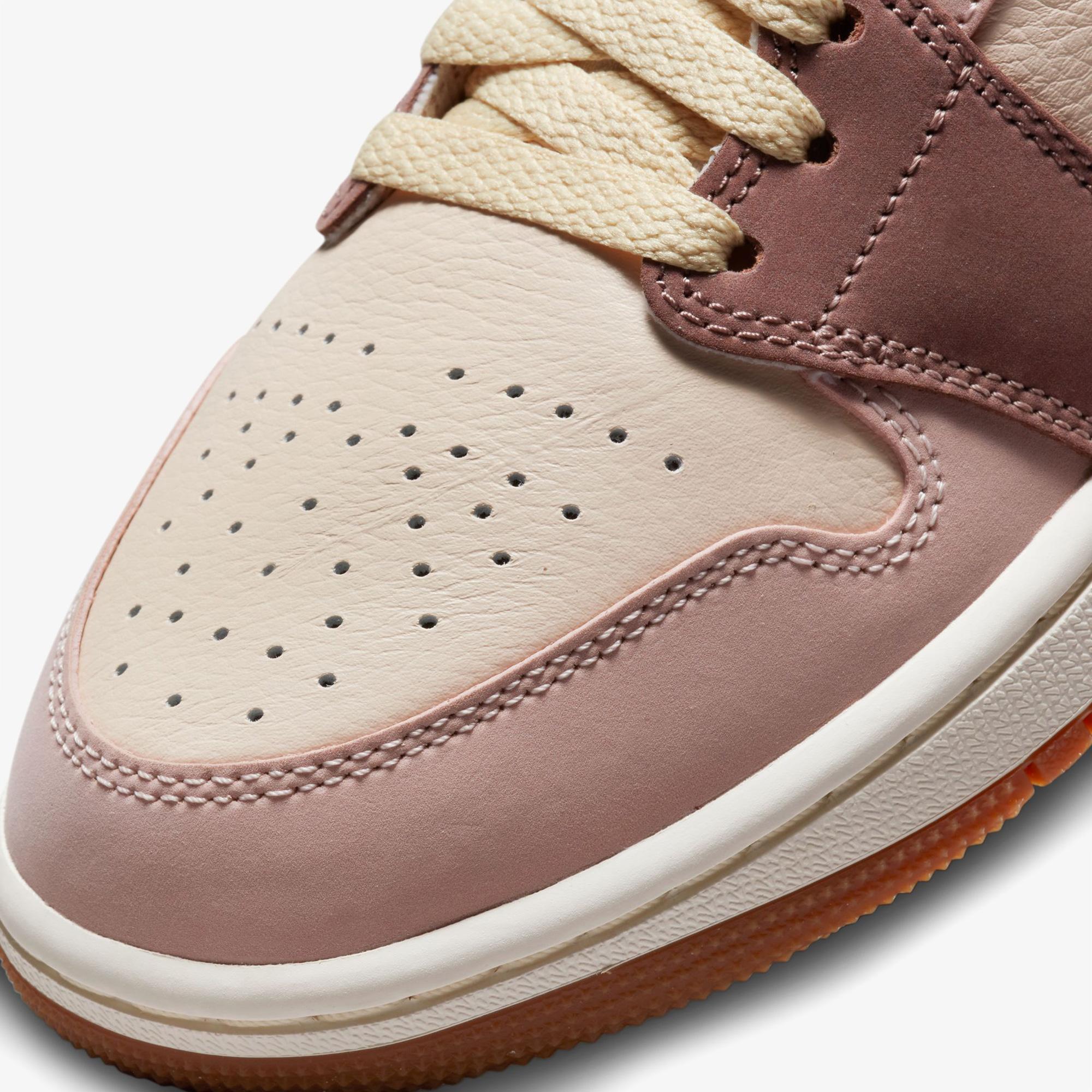 Jordan Air 1 Mid SE Kadın Bej Spor Ayakkabı