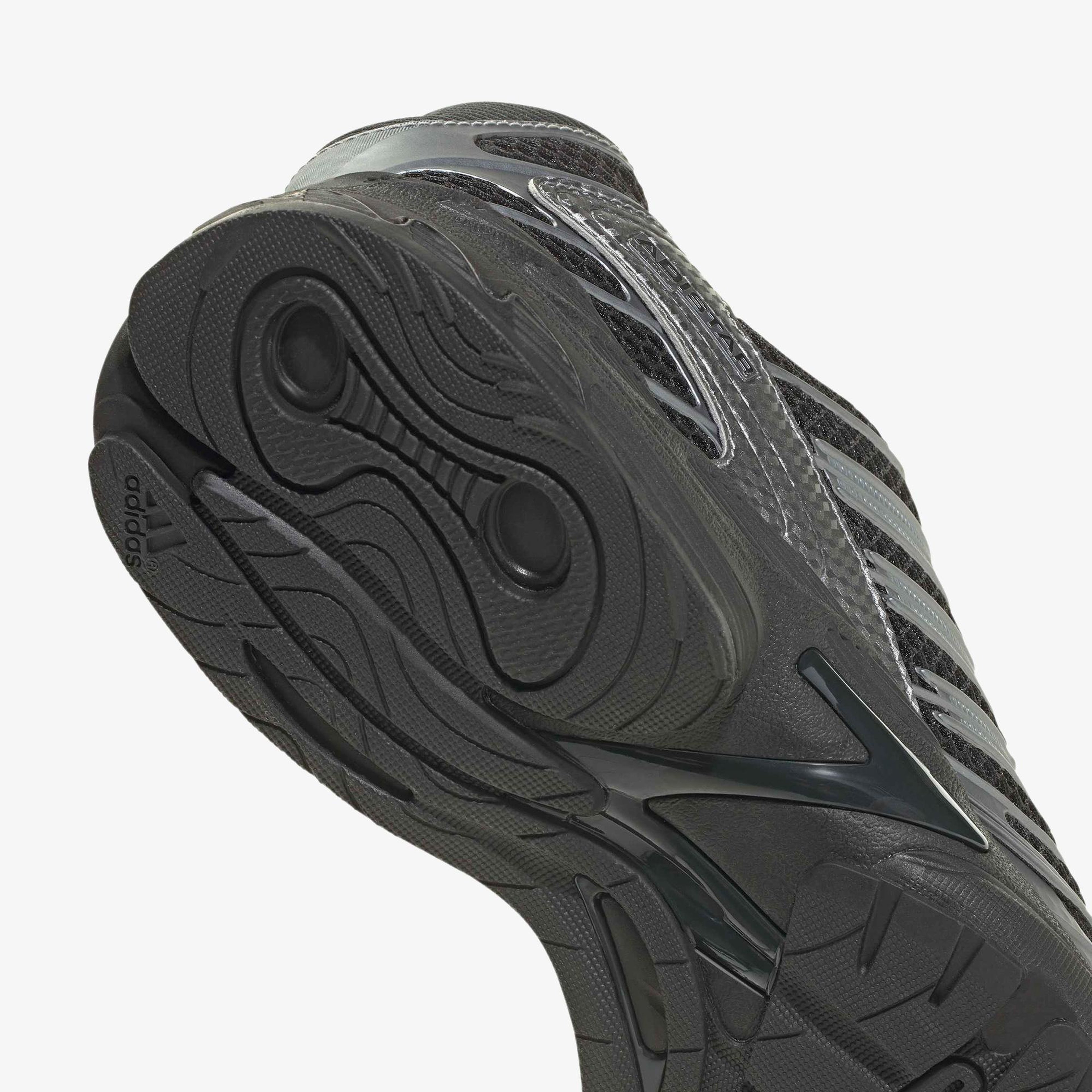 adidas Adistar Control 3 Unisex Siyah Spor Ayakkabı