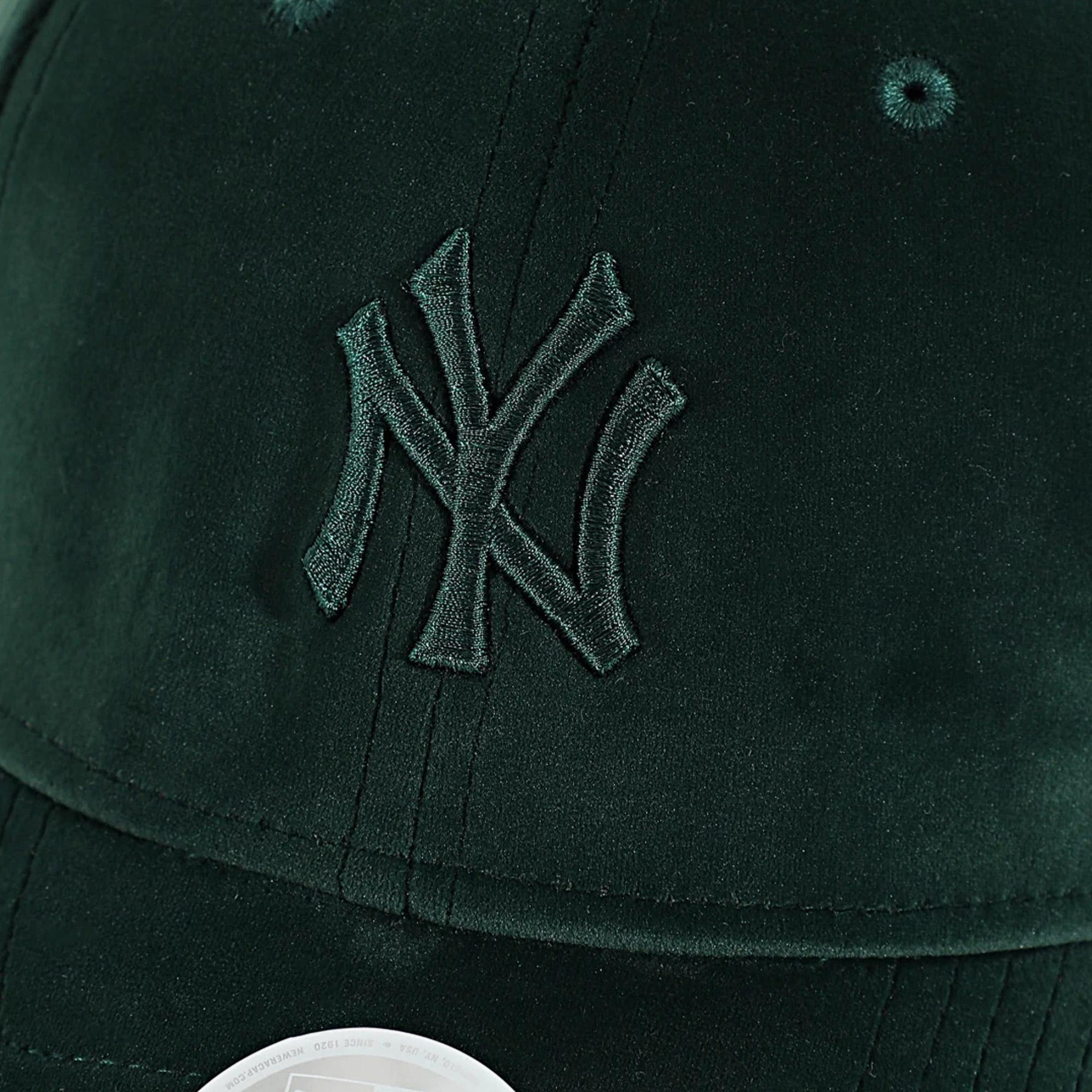 New Era Velour 9Forty Neyyan Kadın Yeşil Şapka
