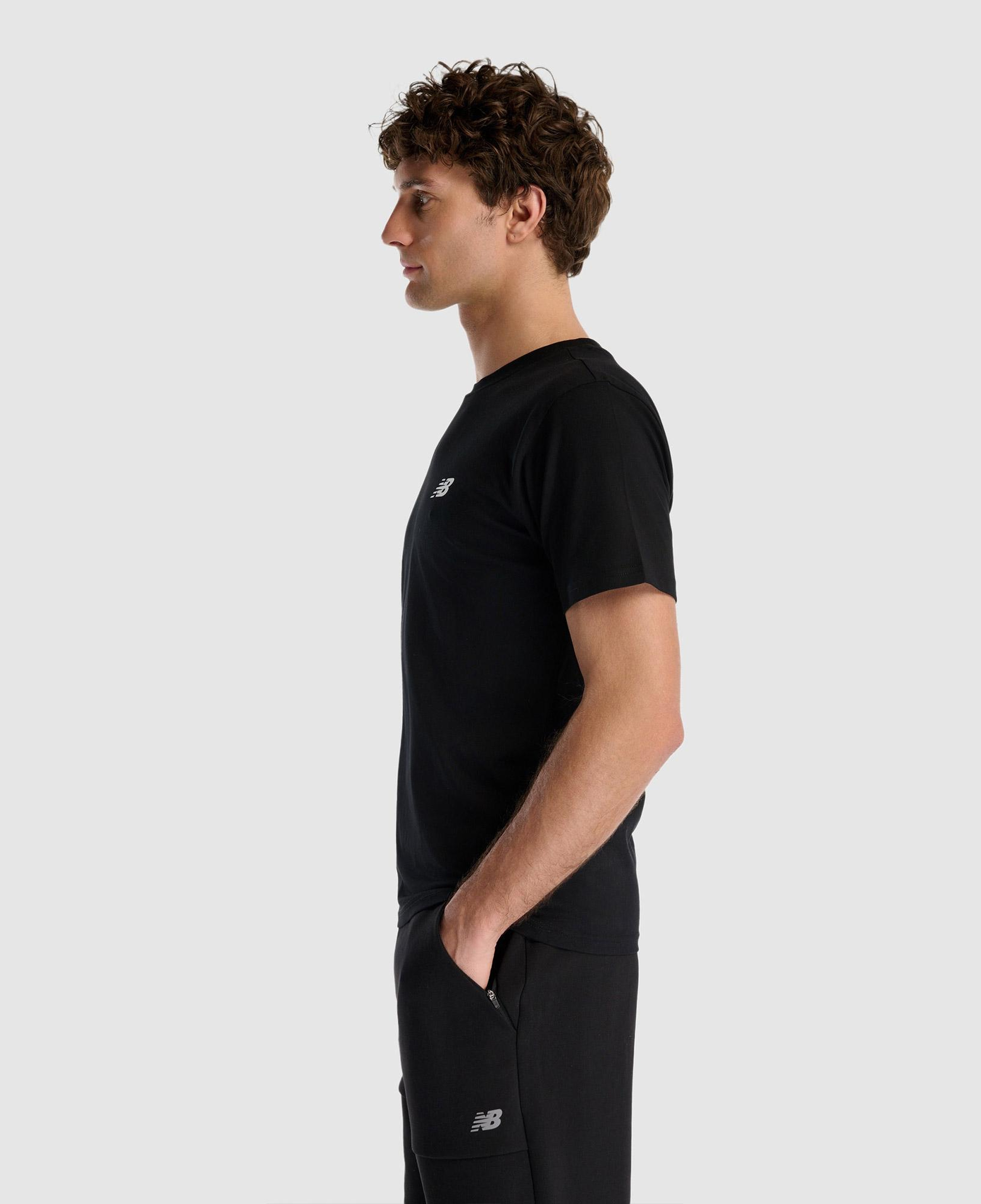 New Balance MNT1537 Lifestyle Erkek Siyah T-Shirt
