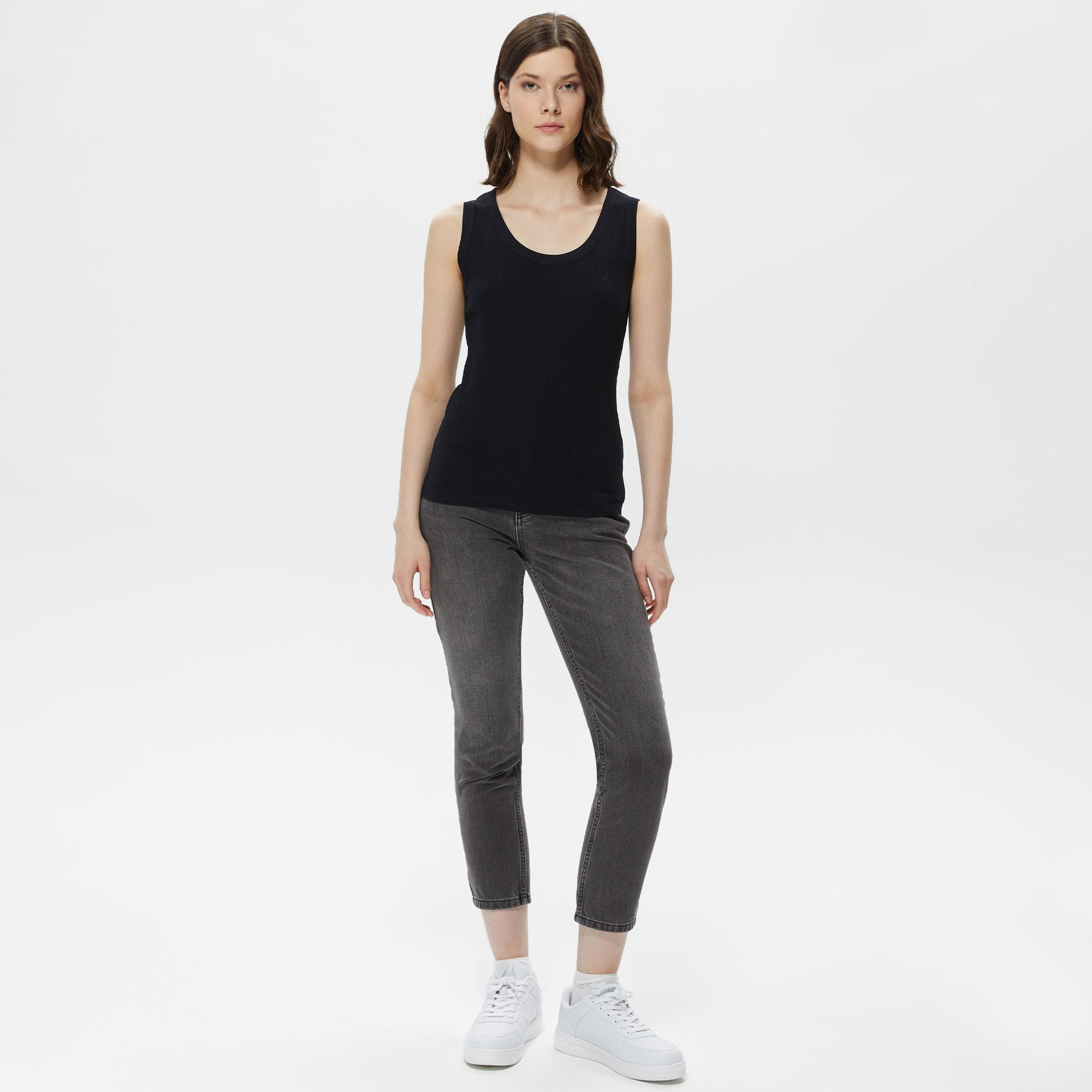 Nautica Kadın Siyah Slim Fit Kolsuz T-Shirt