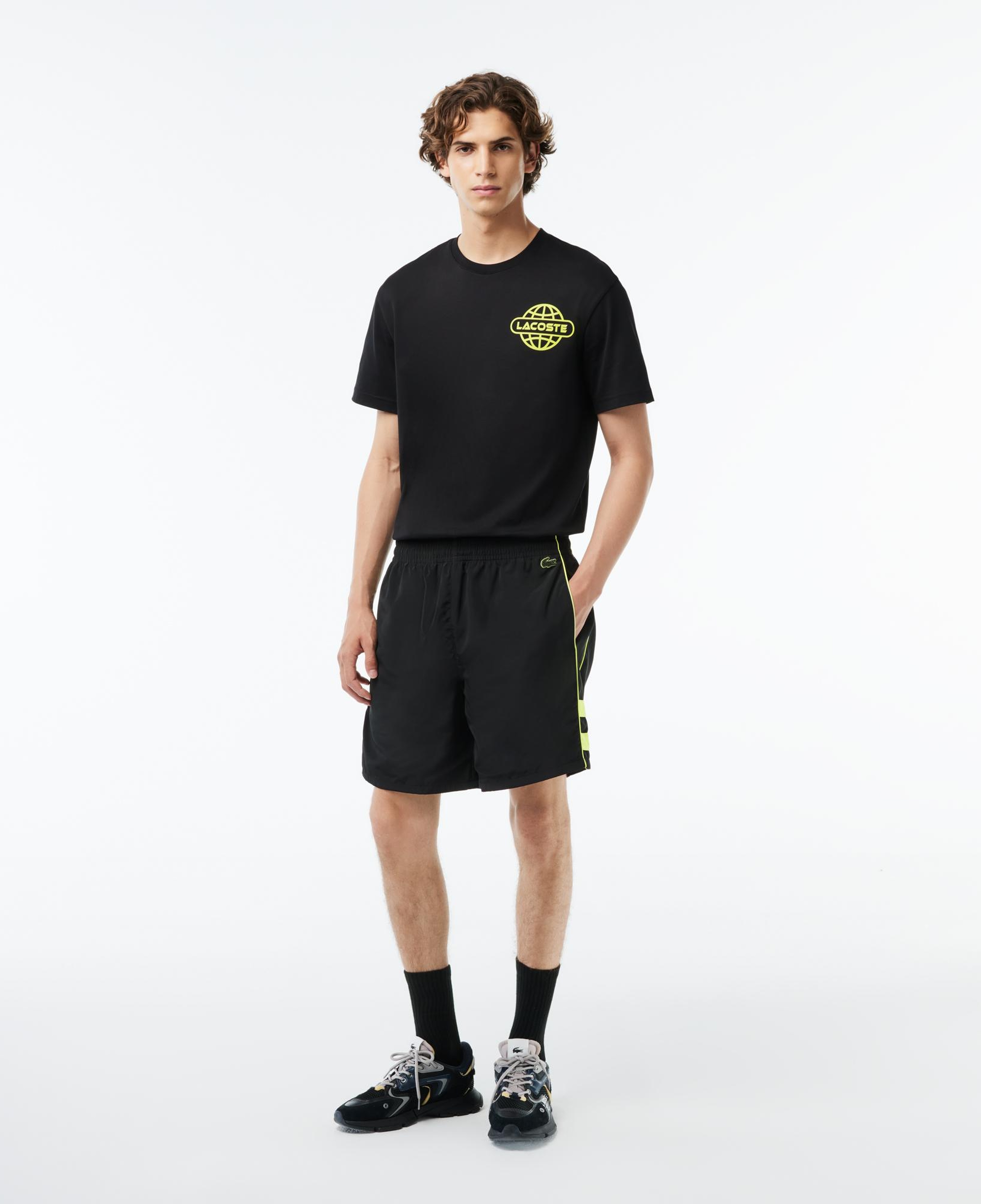 Erkek Relaxed Fit Baskılı Siyah Şort