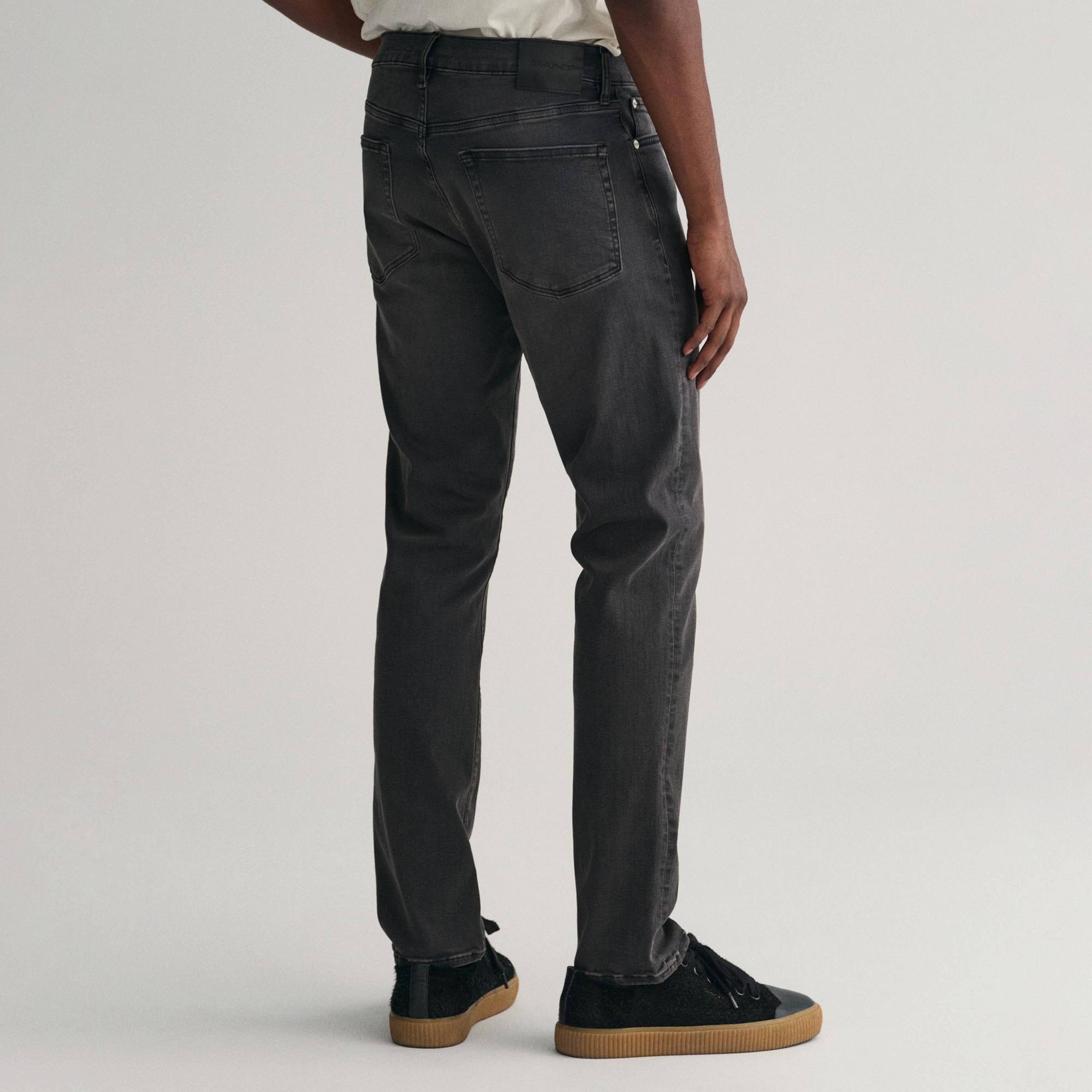 GANT Erkek Siyah Extra Slim Fit Active Recover Jean