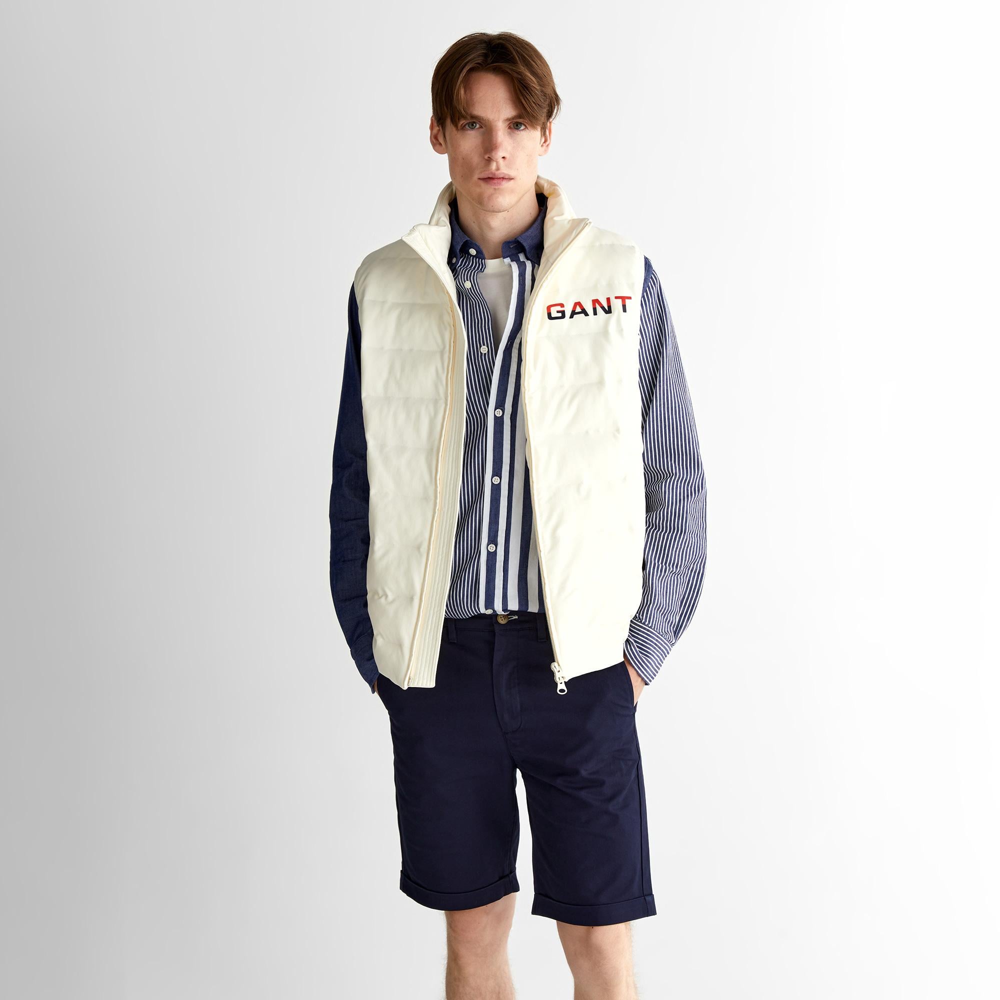GANT Erkek Krem Regular Fit Dik Yaka Logolu Yelek