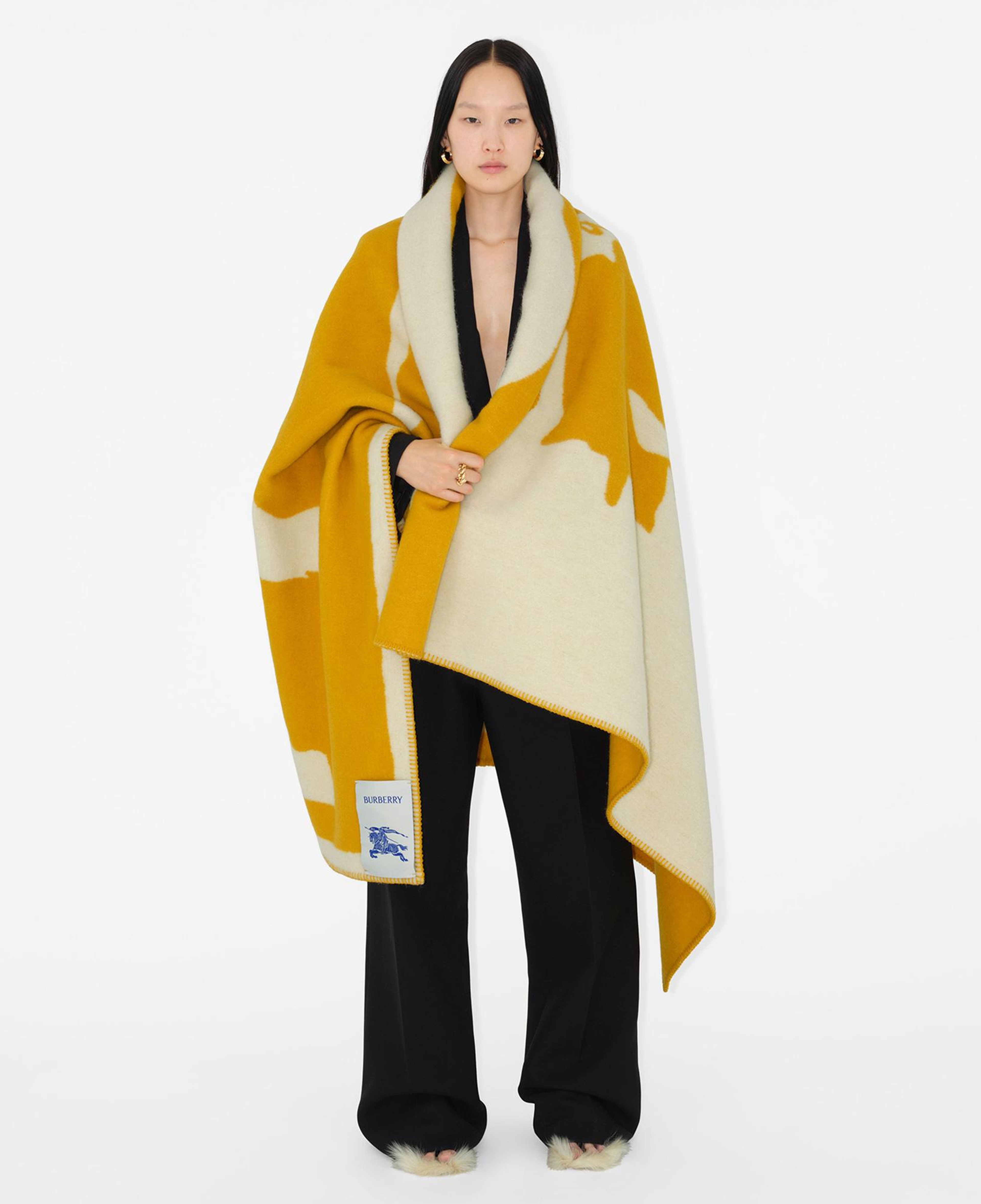 Burberry Unisex Sarı Yün Battaniye
