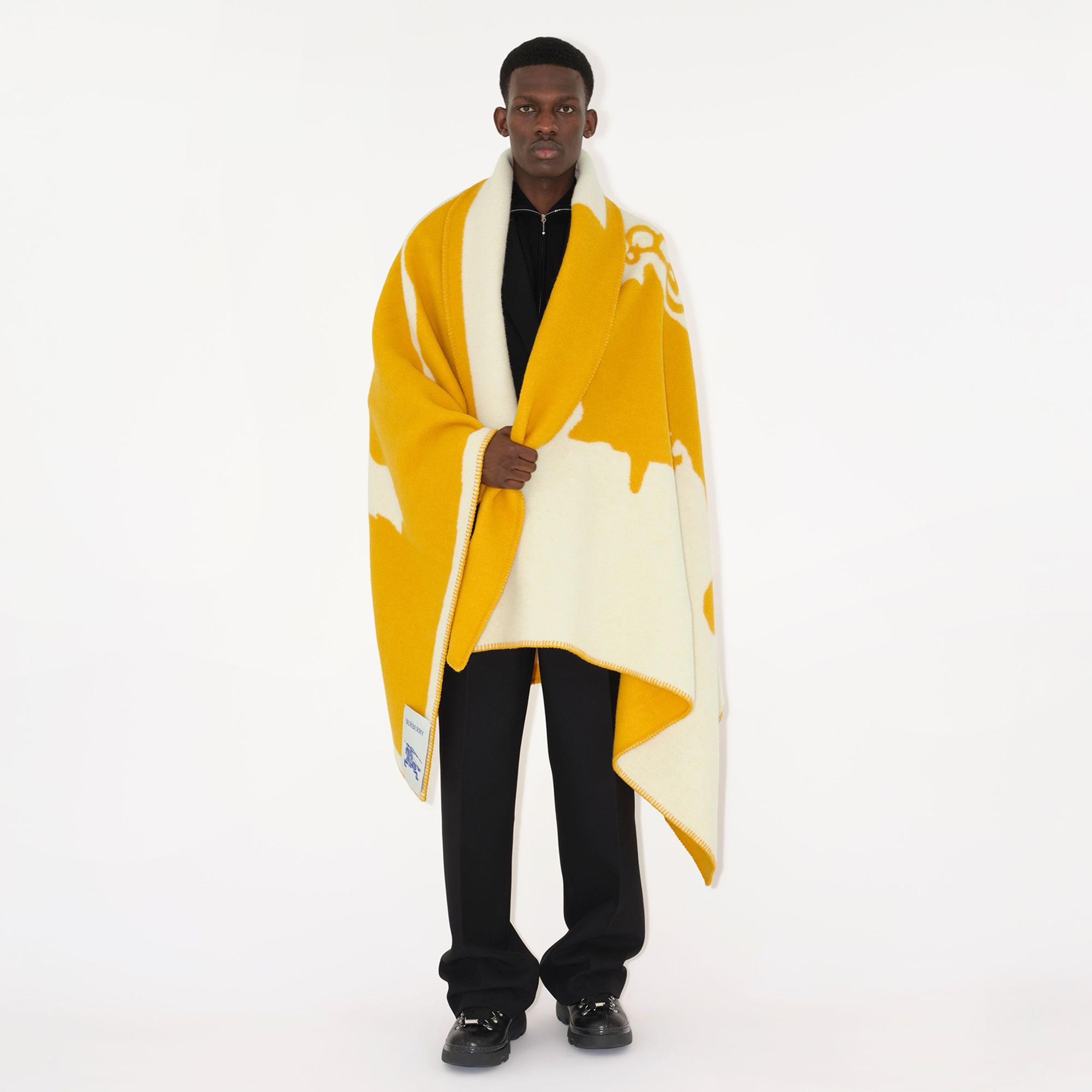 Burberry Unisex Sarı Yün Battaniye