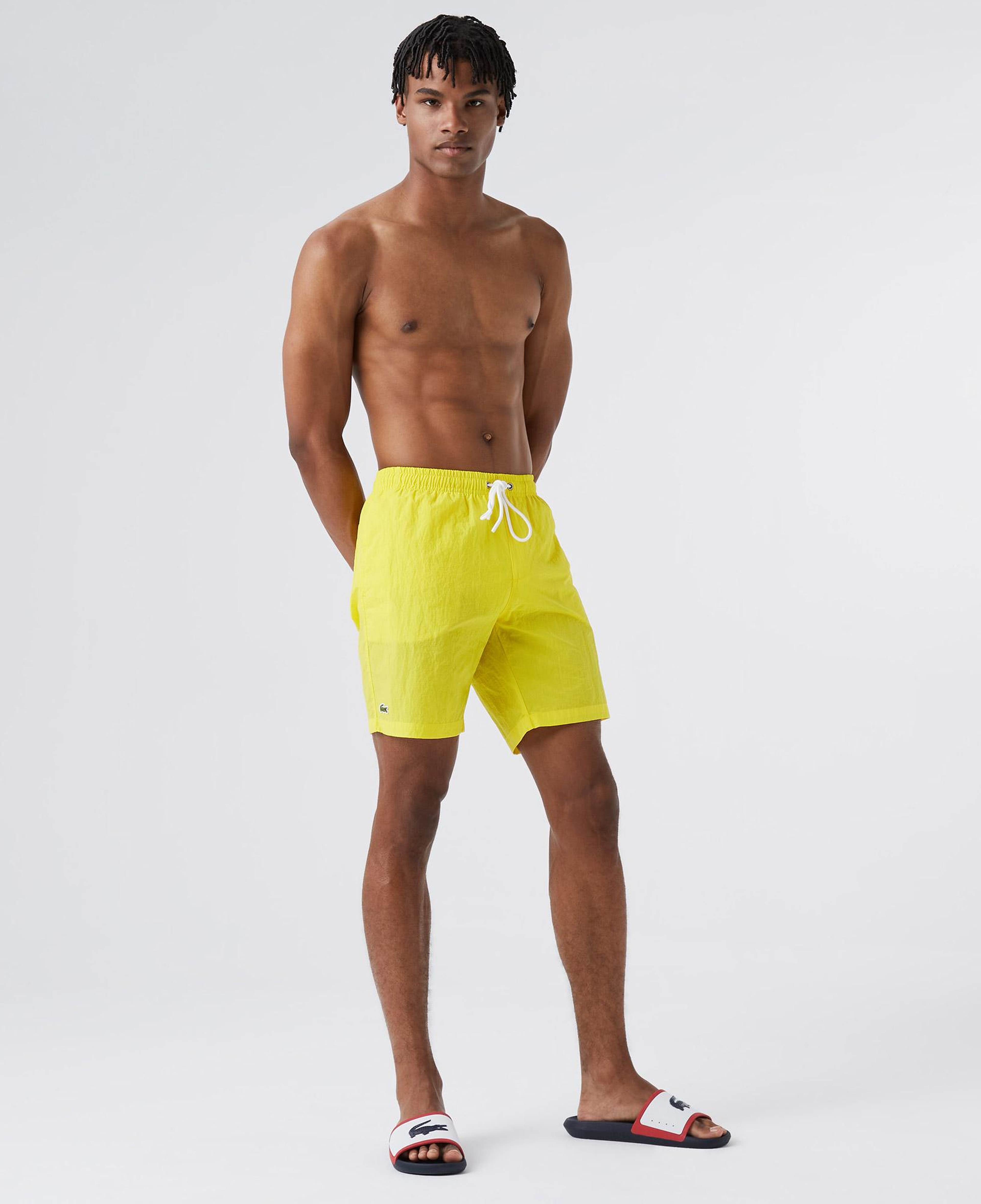 Lacoste Erkek Sarı Deniz Şortu