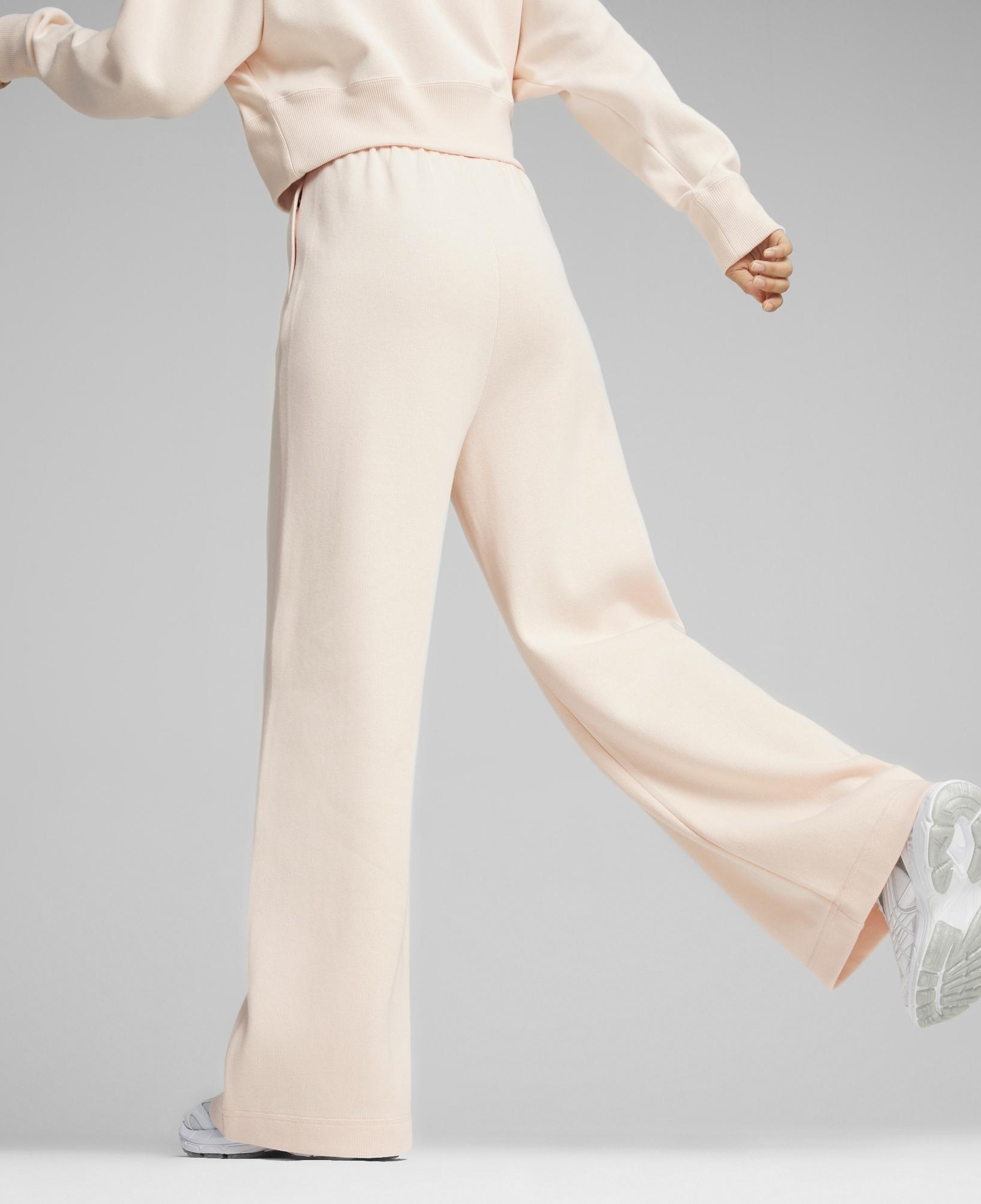 Puma Classics+ Relaxed Kadın Pembe Eşofman Altı